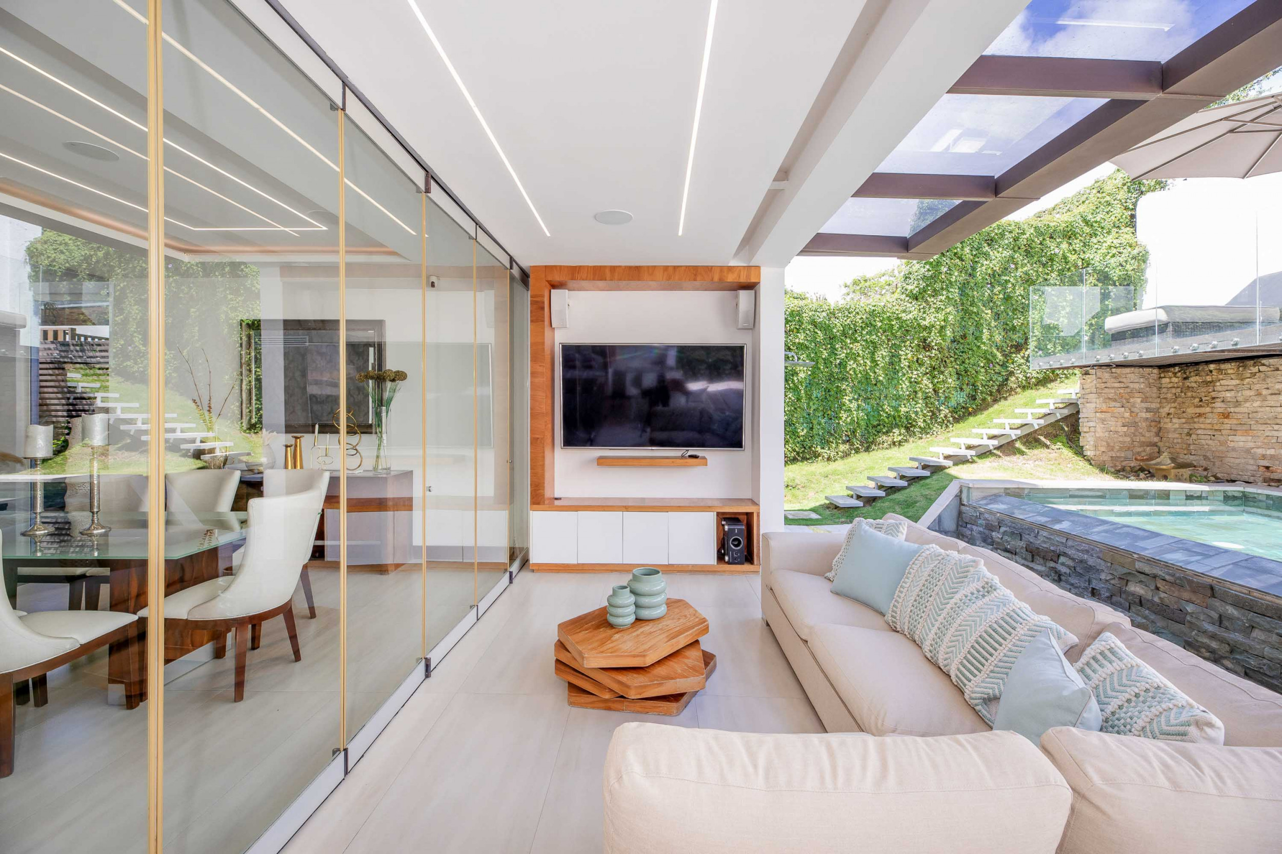 Modern Luxury Home in Gated Community – Valle del Sol, Lindora | 4 Bedrooms, Pool & Smart Features