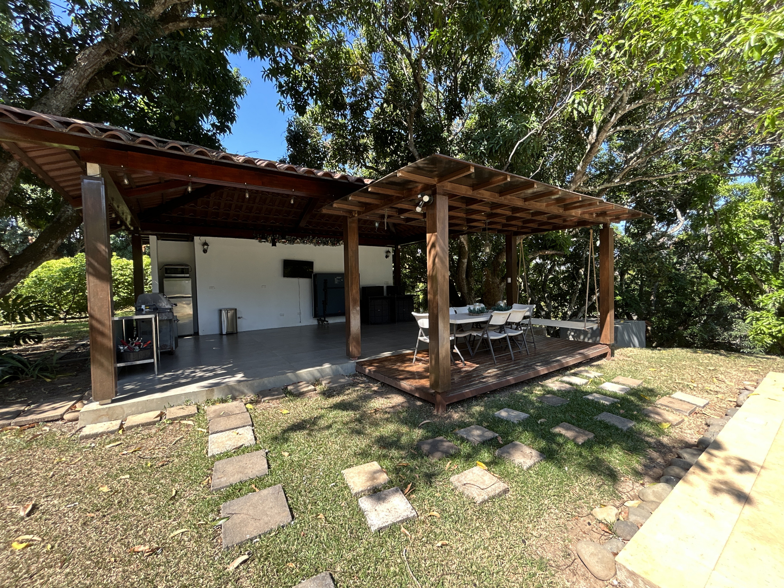 Experience Paradise: Your Dream Home Awaits in a Serene Oasis Garita Alajuela