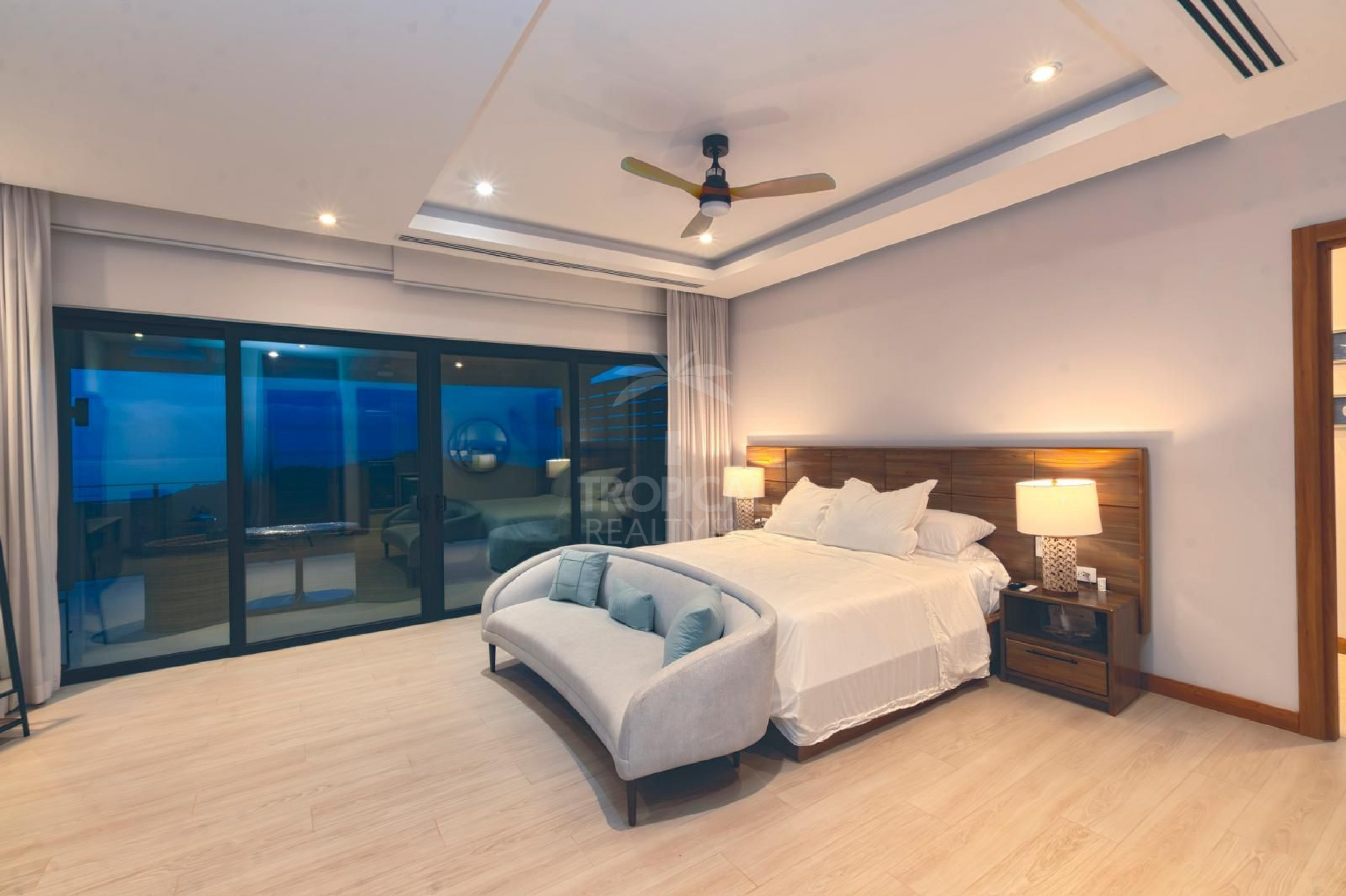 Exclusive 9-Bedroom Villa in Mar Vista Condominium | Ocean Views and Vacation Rental Potential