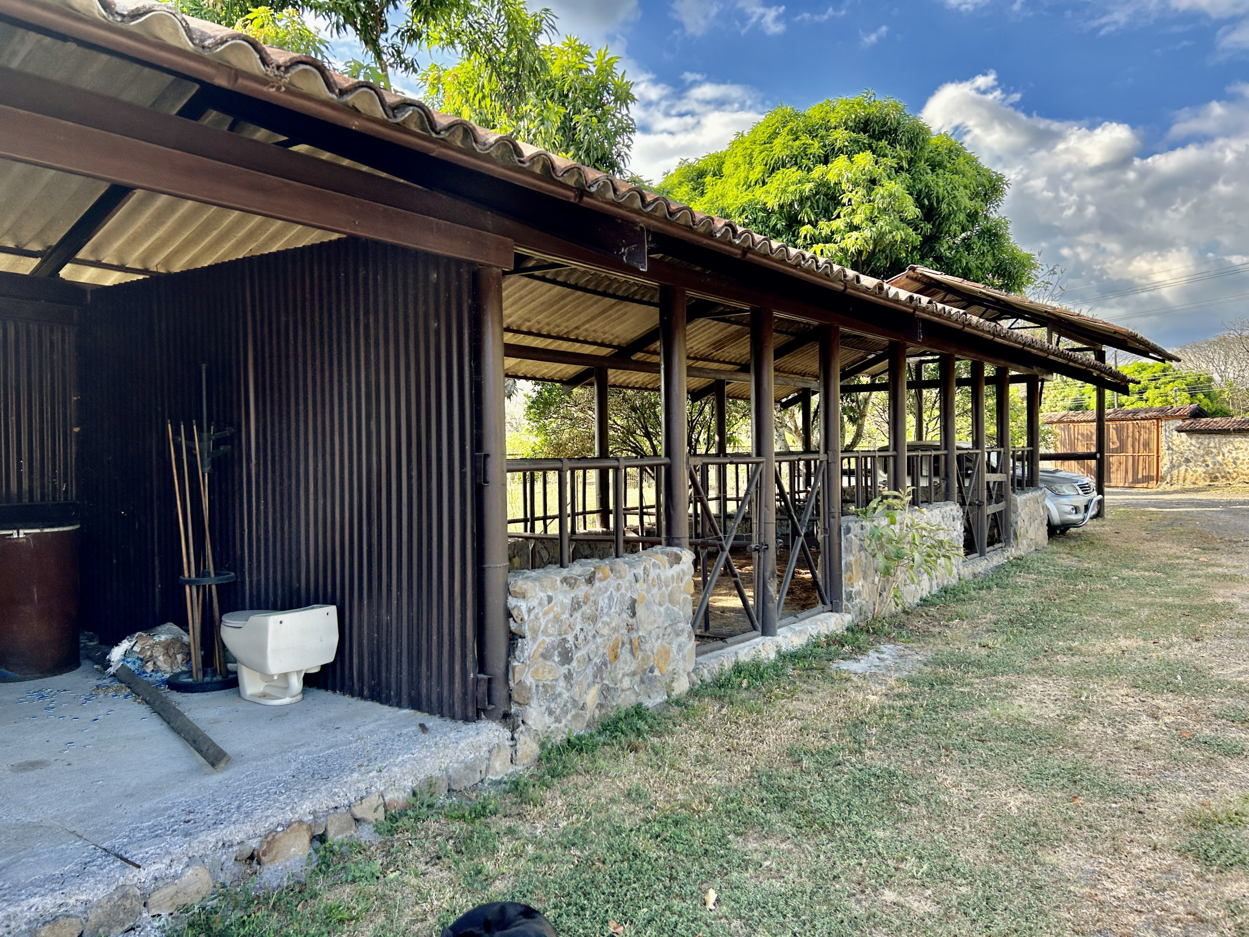 SOLD Spectacular Estate in Llanos de La Garita: Expansive Living, Equestrian Amenities, and Tranquil Luxury