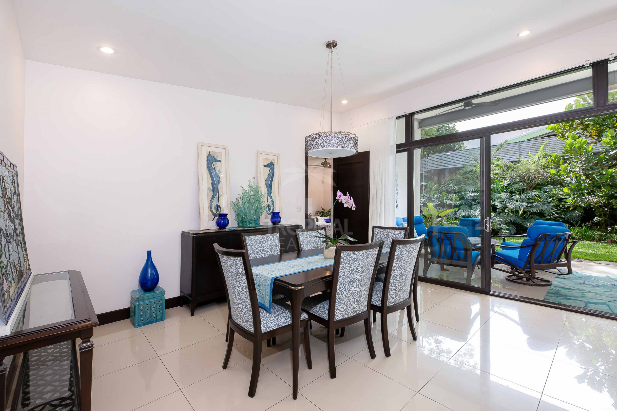 Casa Bougainvillea – Single-Story Luxury Home in Santa Ana with Expansive Private Garden