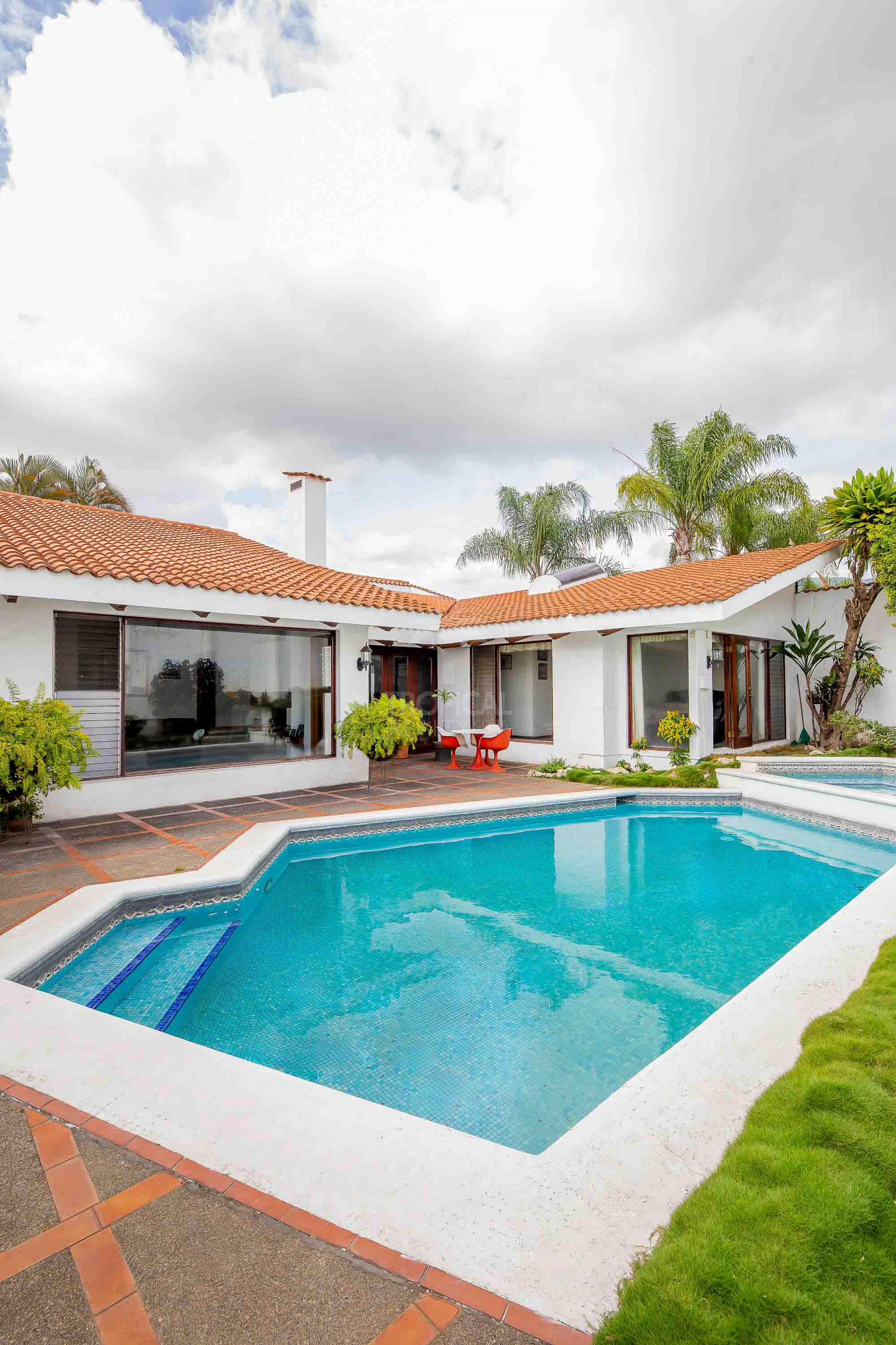 Single-Story Home with Private Pool for Sale in Trejos Montealegre, Escazú SOLD