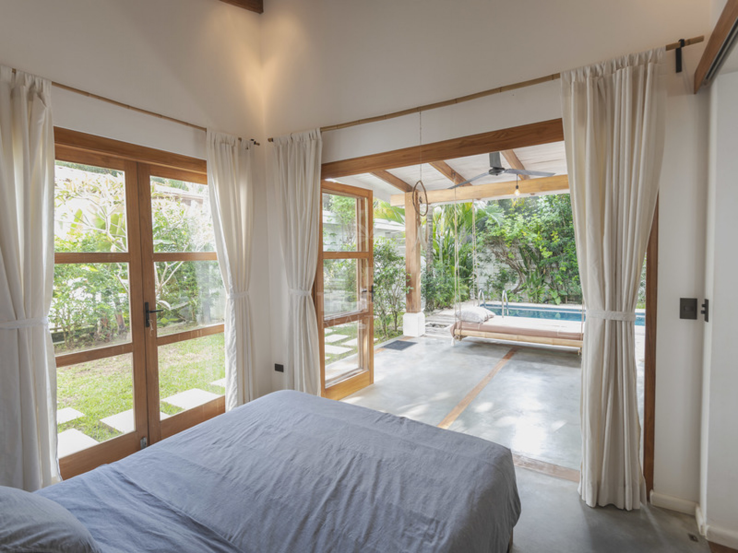 Modern beach home for Sale in Santa Teresa | Contemporary Design and Prime Location