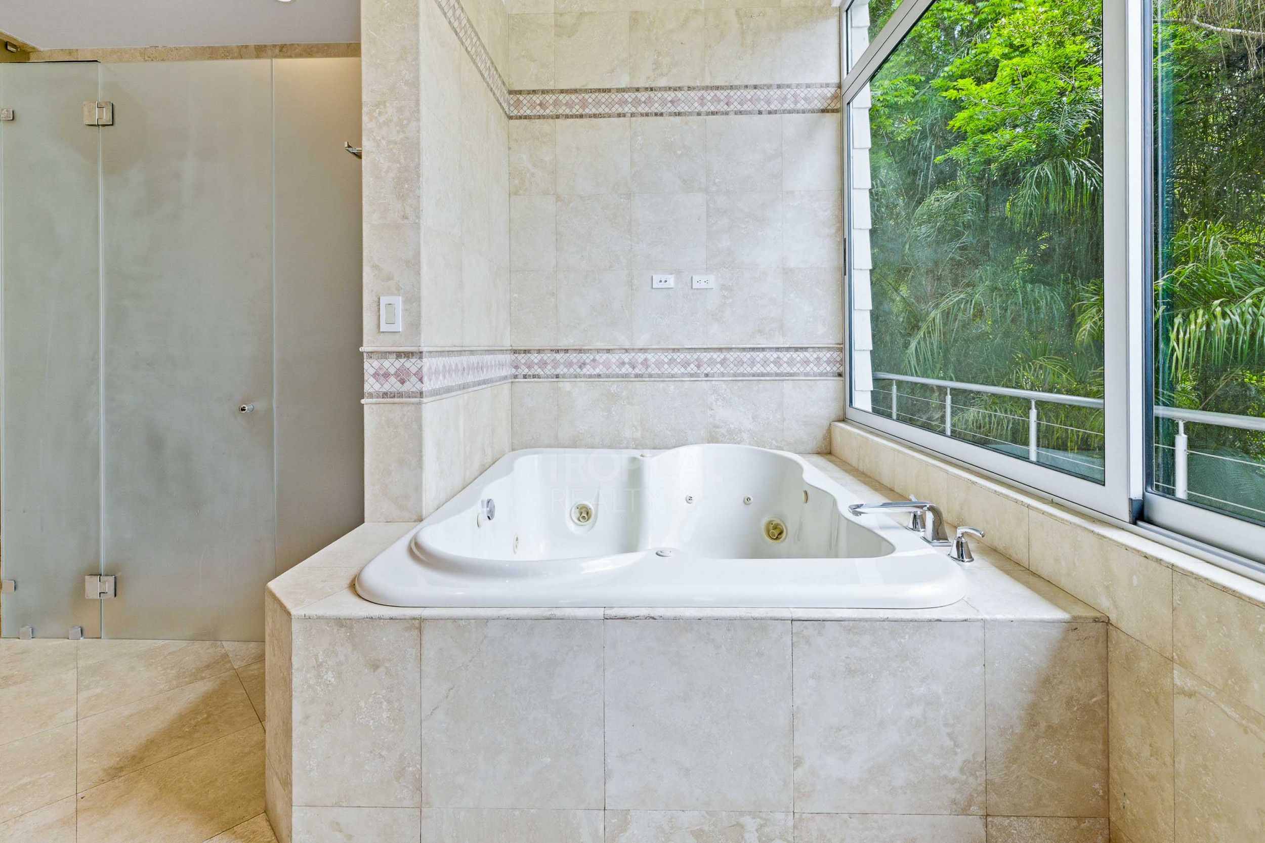Luxury Contemporary Estate for Sale in Santa Ana with Panoramic Valley and Mountain Views