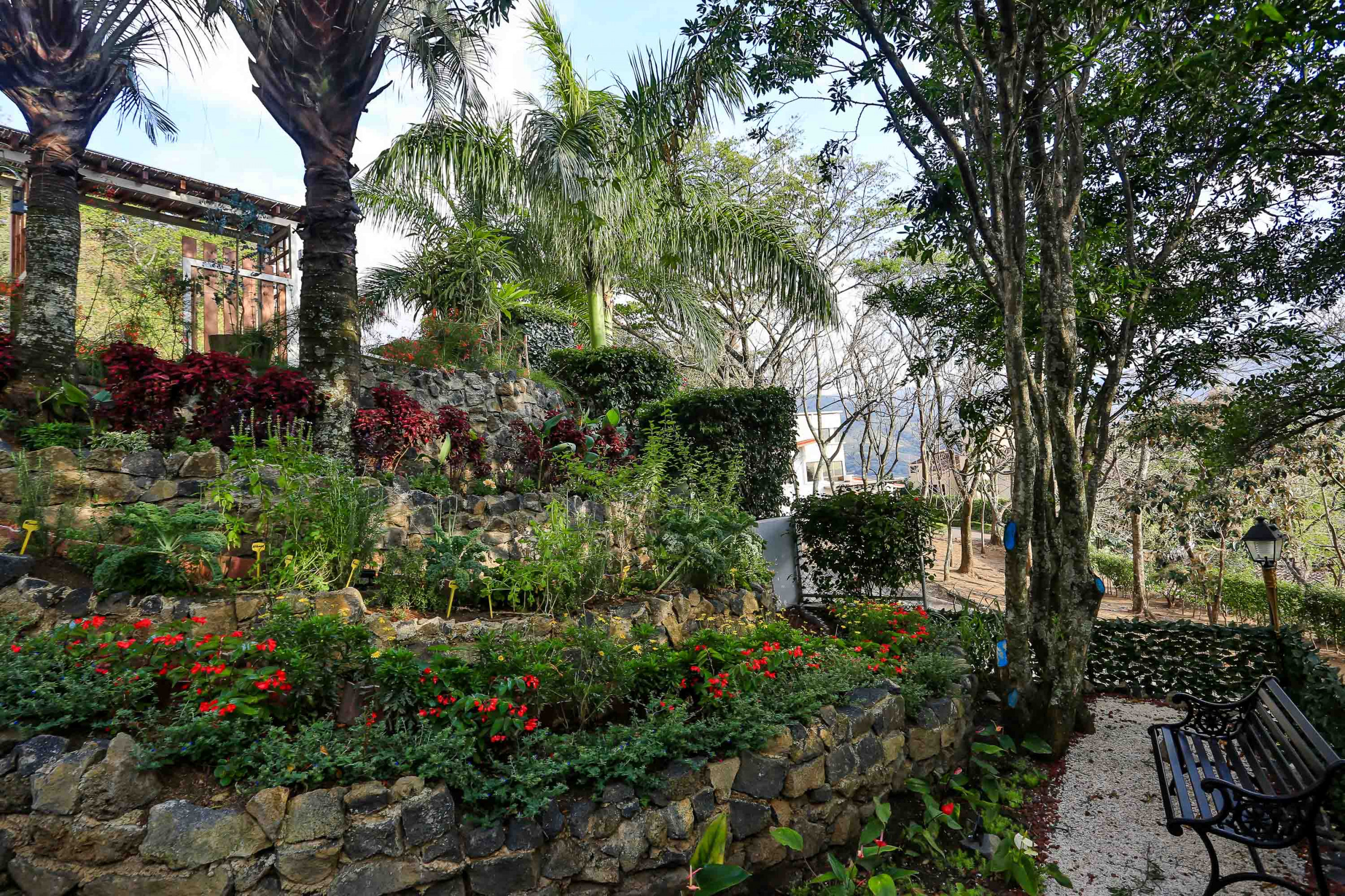 Breathtaking Views & Privacy - The Infinity Estate in Villa Real