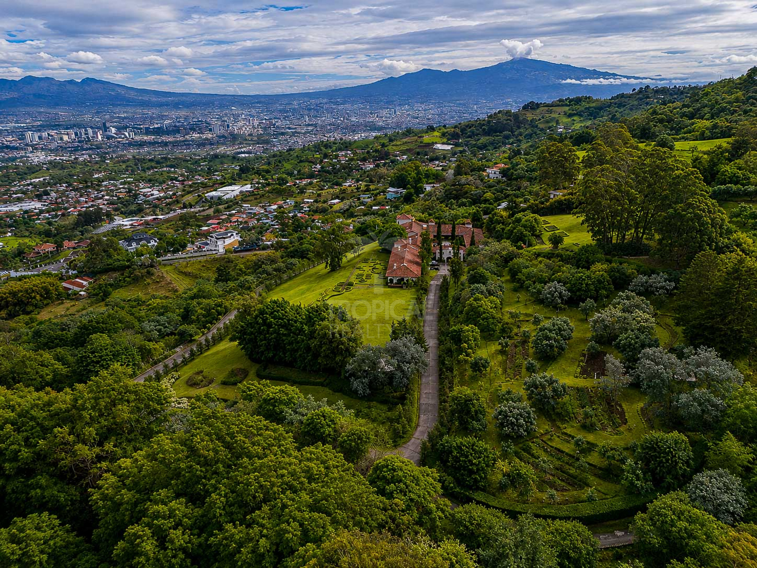 Las Catalinas de Pico Blanco – Costa Rica's Iconic Mountain Estate