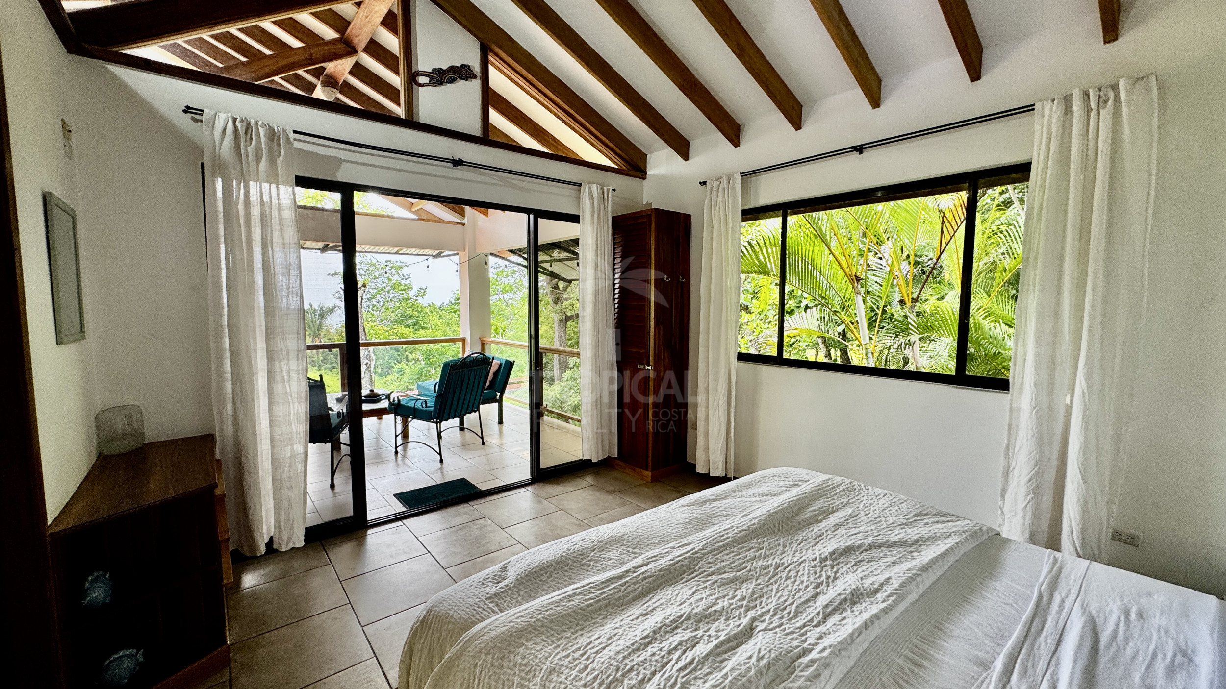 3-BR Independent Home with Ocean-View Pool Santa Teresa