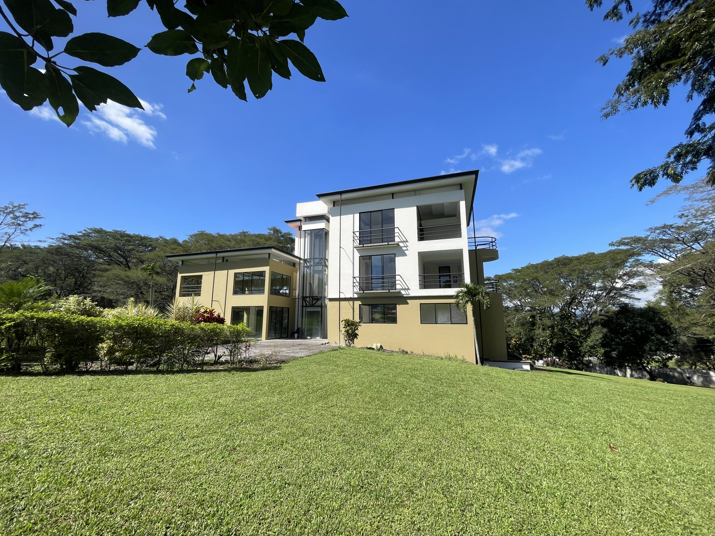 La Garita luxury modern house for sale