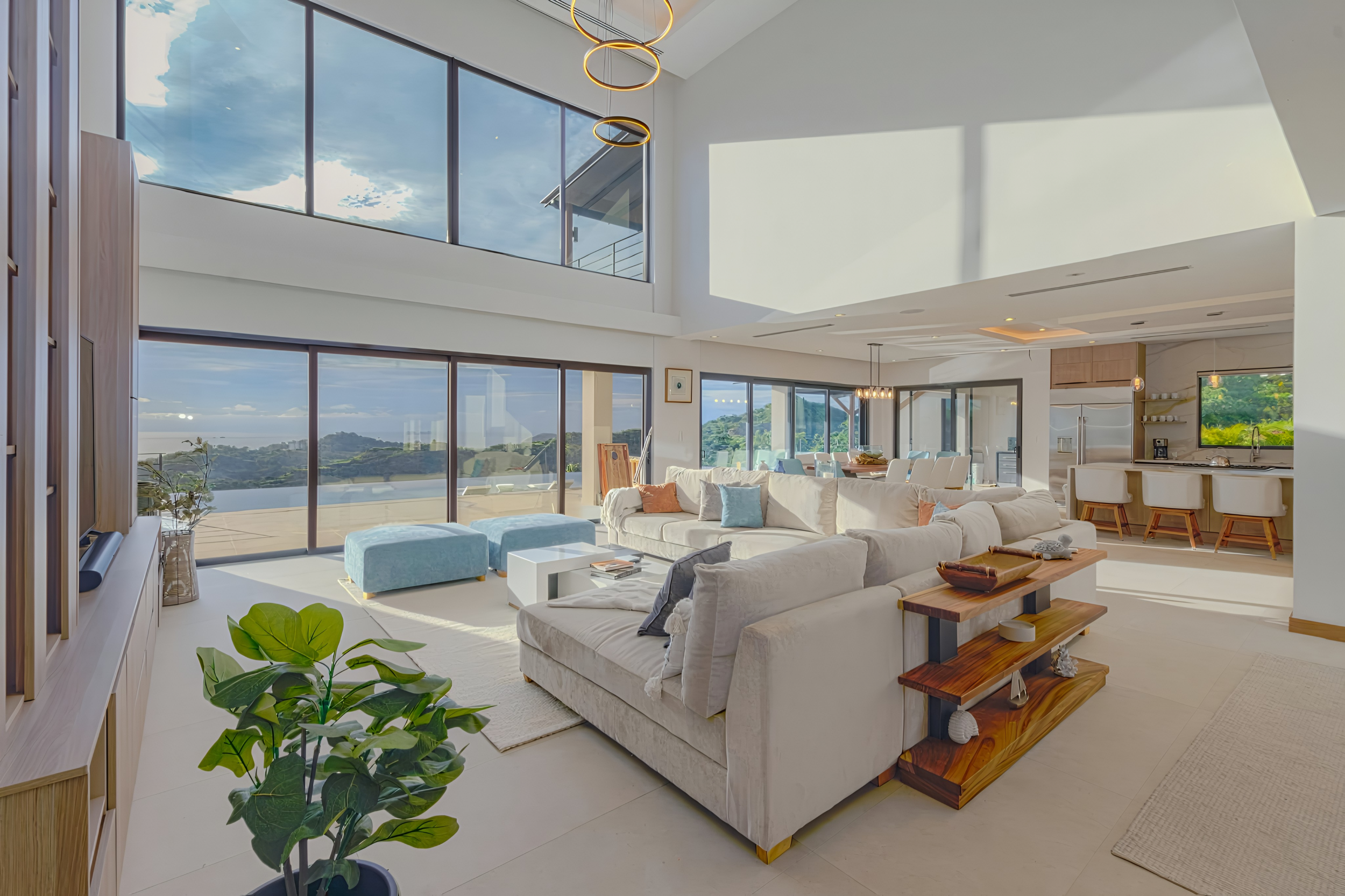 Exclusive 9-Bedroom Villa in Mar Vista Condominium | Ocean Views and Vacation Rental Potential