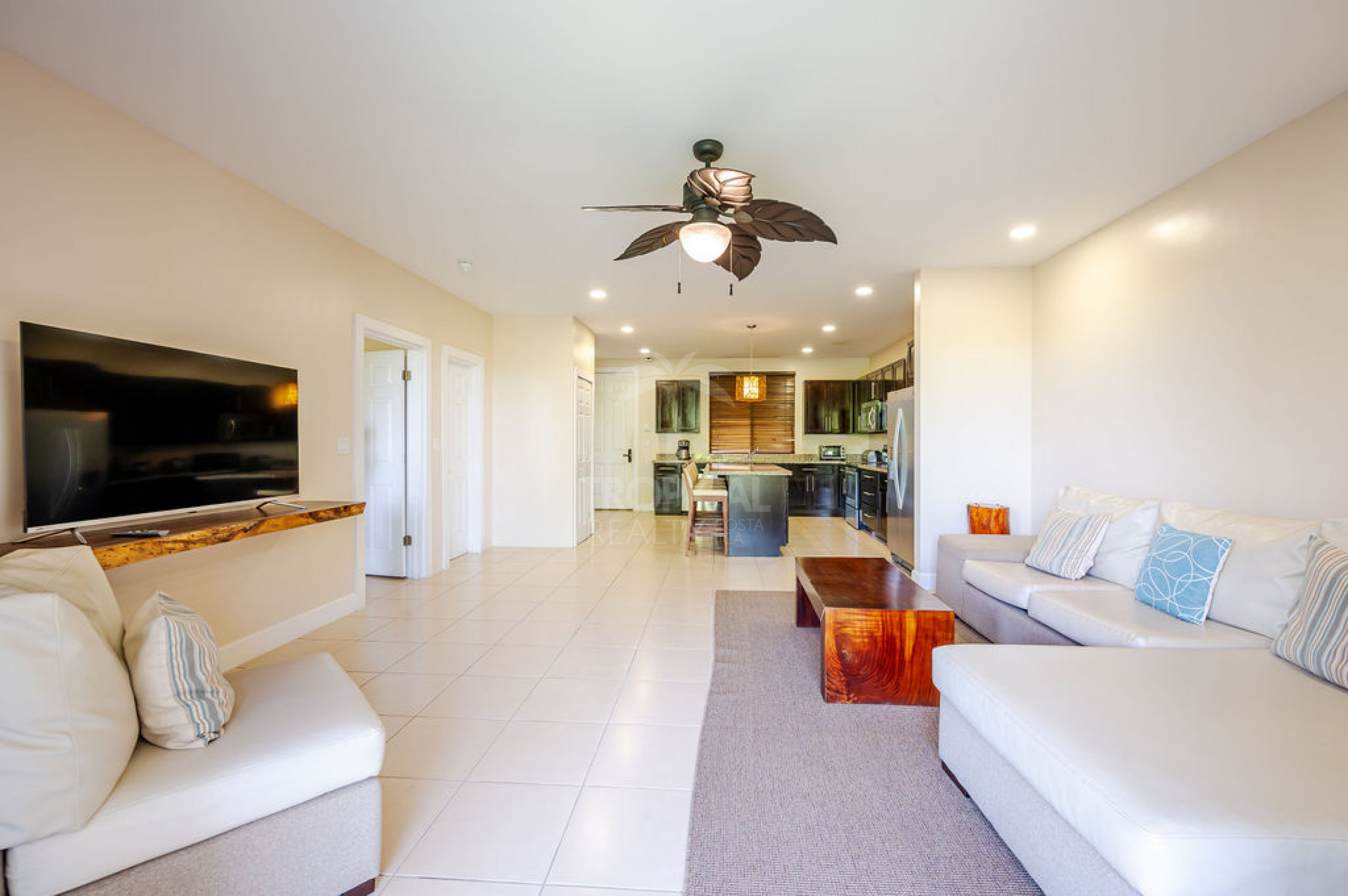 Luxury Condo for Sale in Pacifico Playas del Coco – Exclusive Beach Club & Strong Airbnb Potential