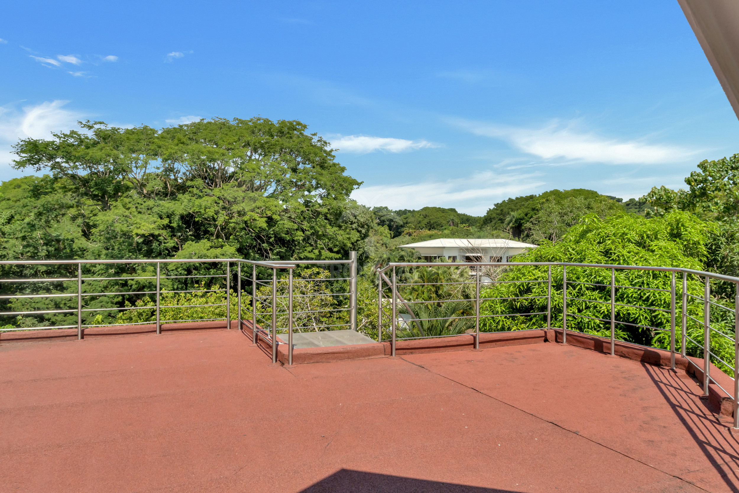 Modern Jungle Villa in Las Delicias – Santa Teresa