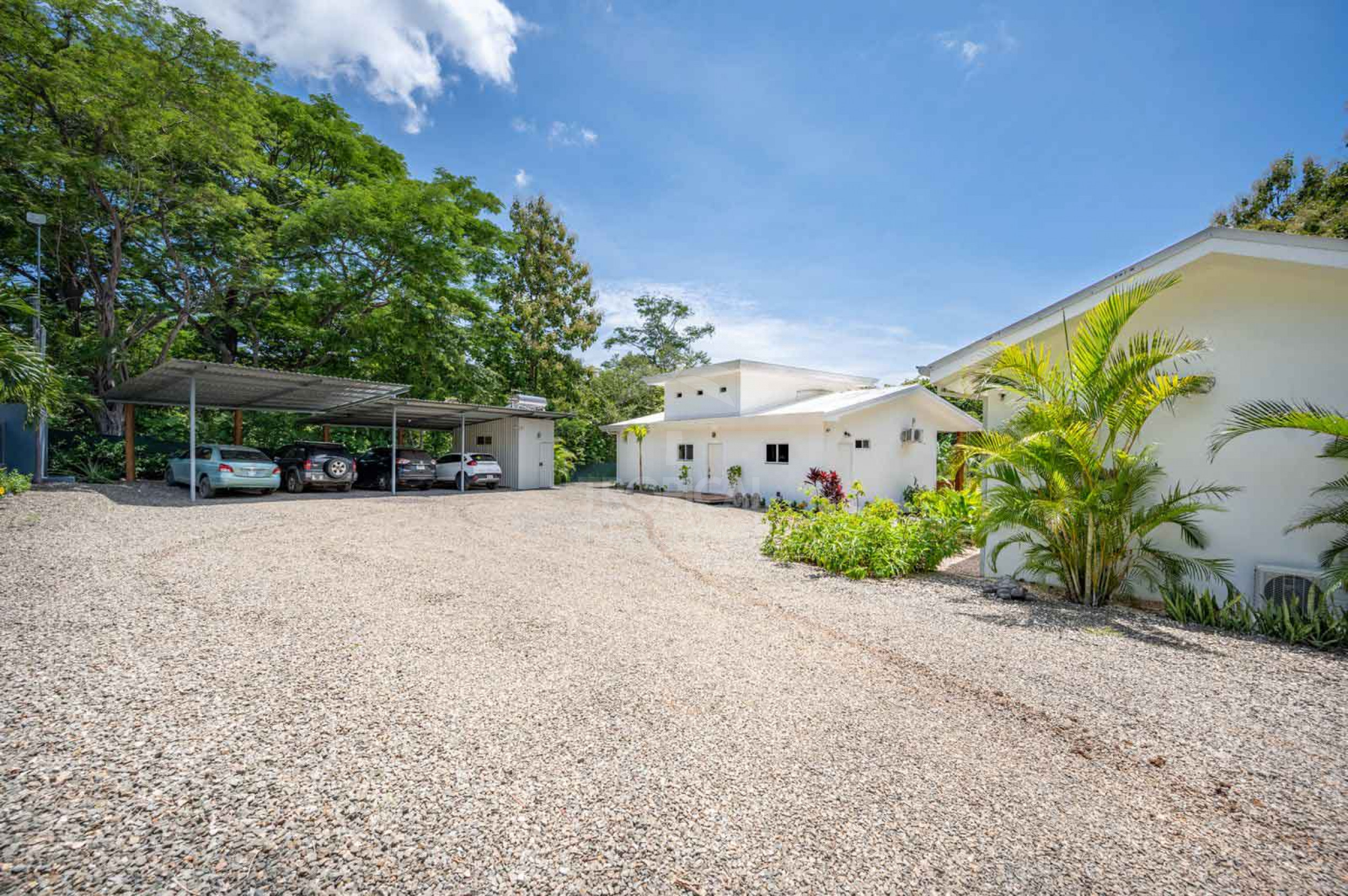 Villas Oasis – Multi-Residence Investment Property Near Tamarindo