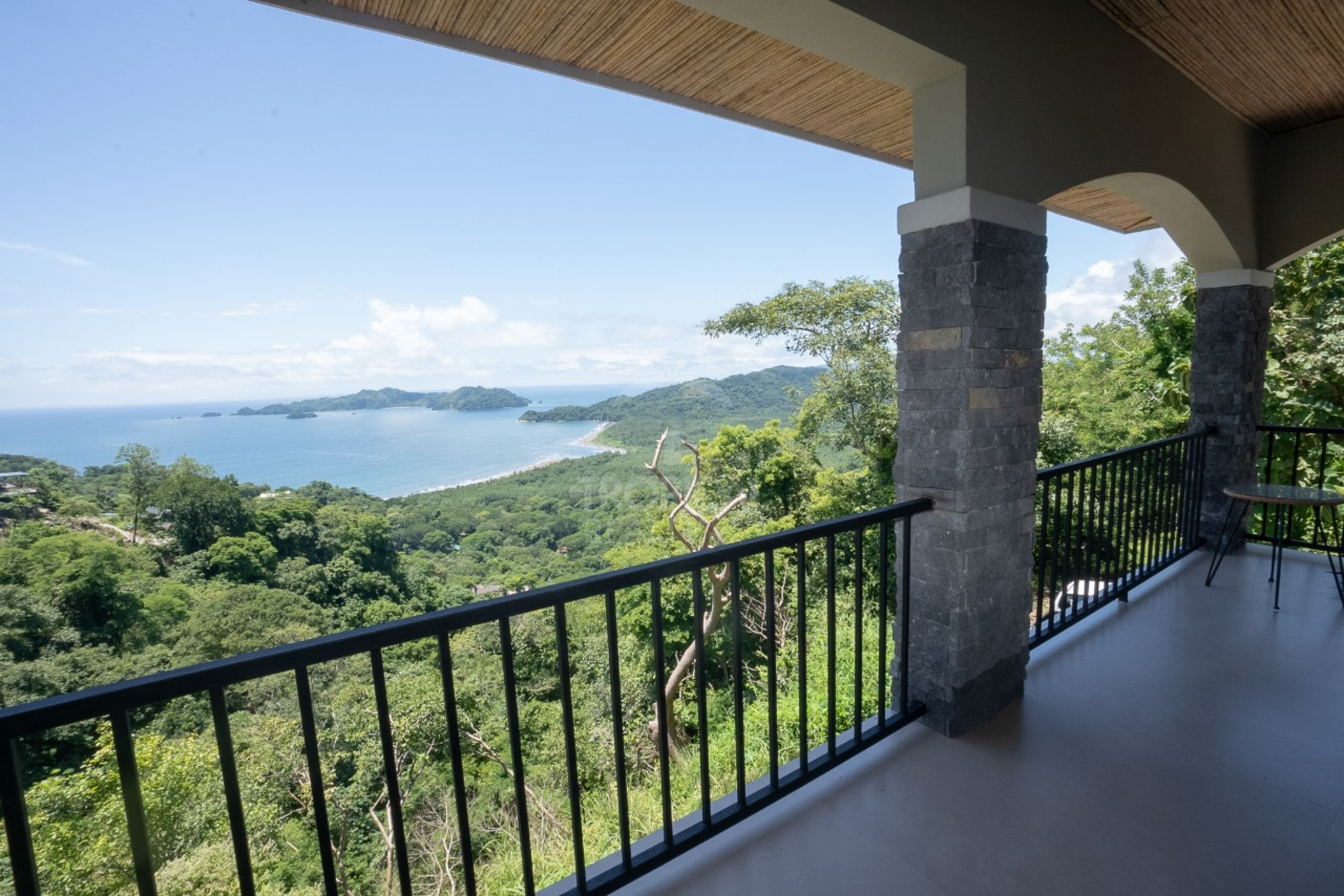 Luxury Residence with Infinity Pool and 360° ocean views in Costa Rica's "Blue Zone"