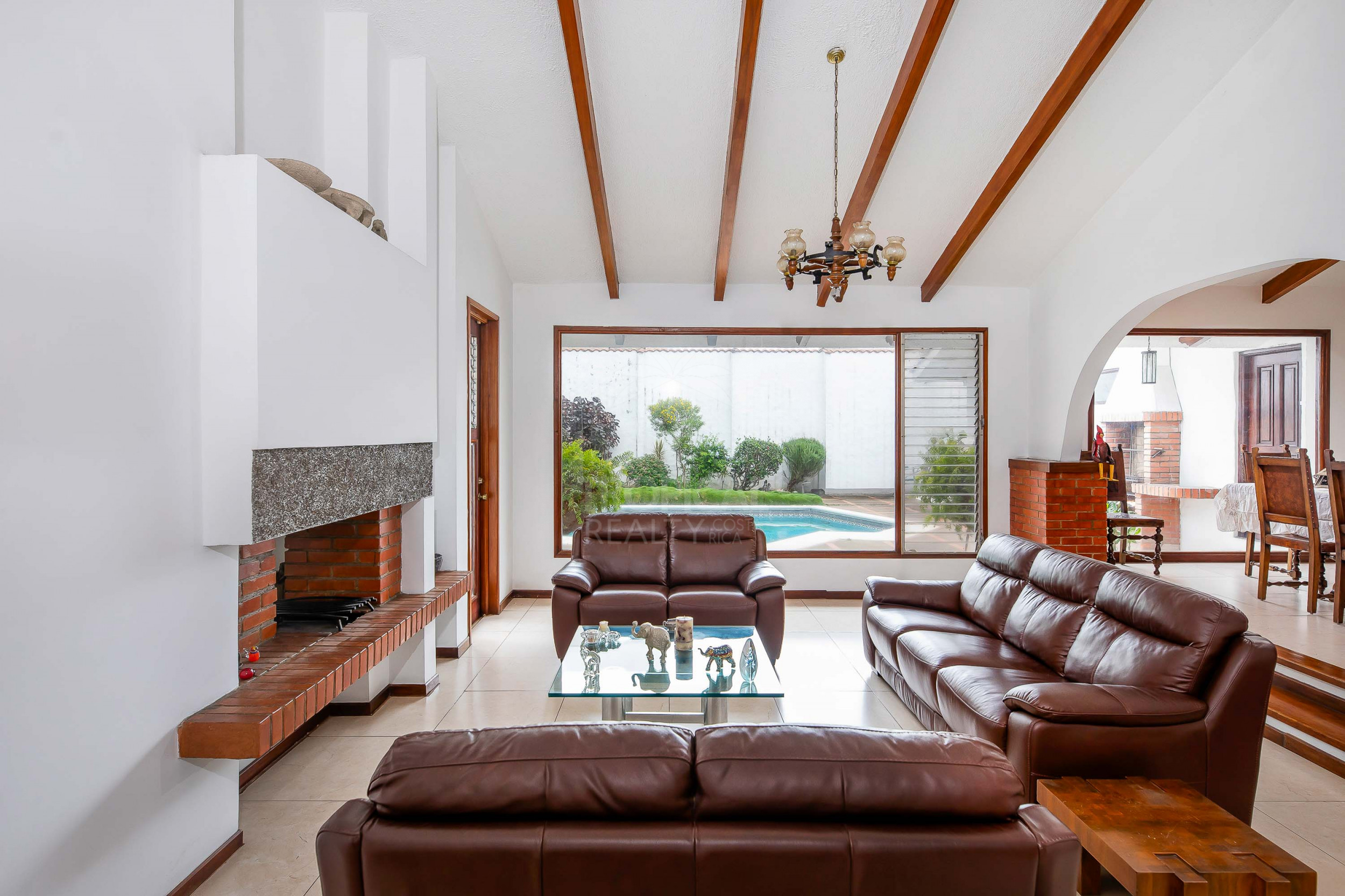 Single-Story Home with Private Pool for Sale in Trejos Montealegre, Escazú SOLD
