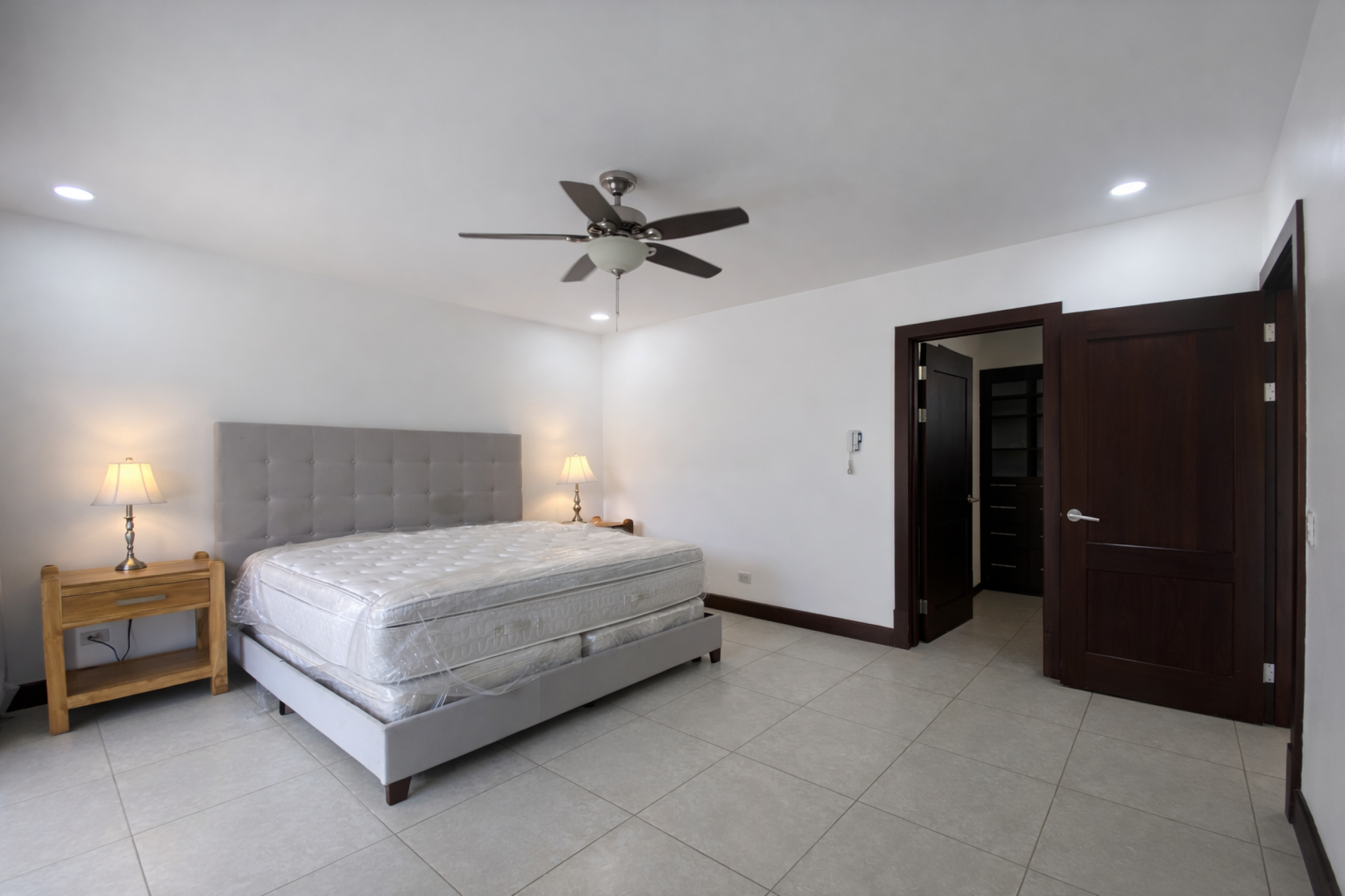 Modern Two-Story Home for Rent in La Rambla – Panasonic Area, Alajuela