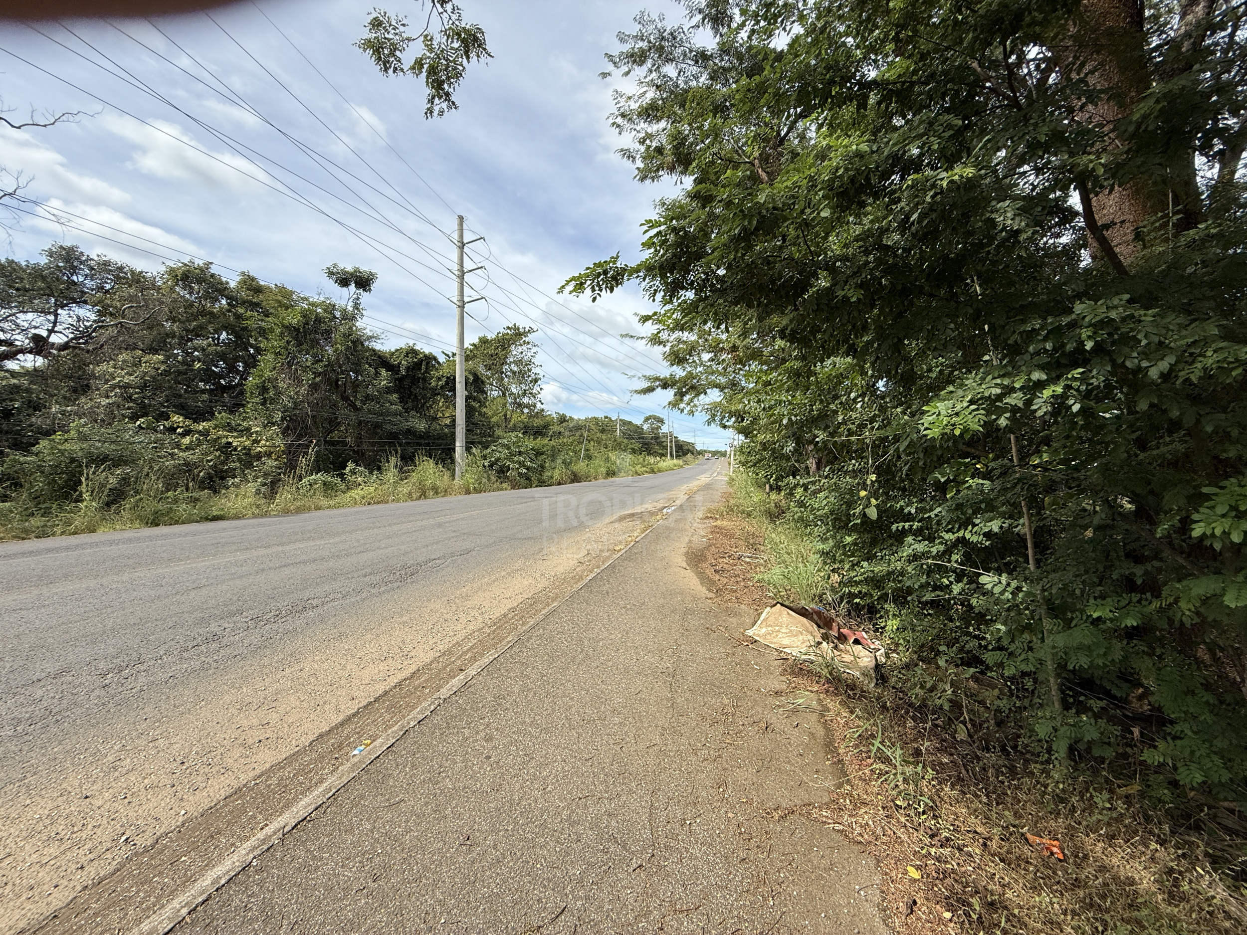 Commercial Lots - Villa Real Near Tamarindo – Main Road Frontage