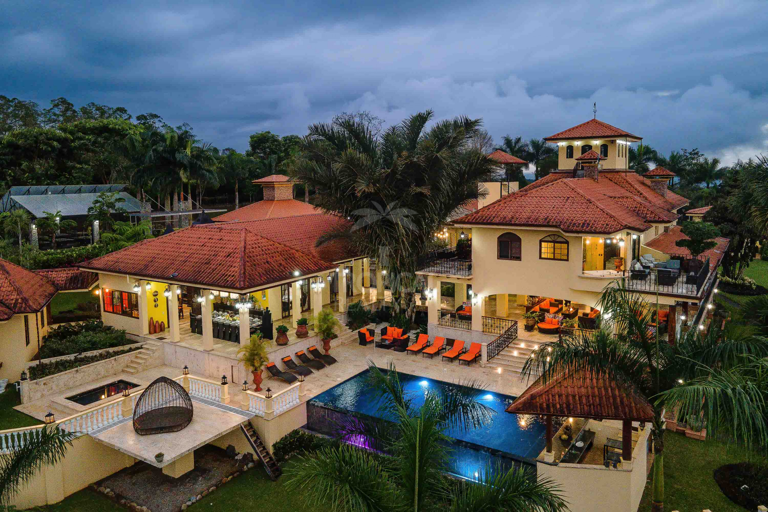 Grand Luxury Estate – Rancho Villa Verde