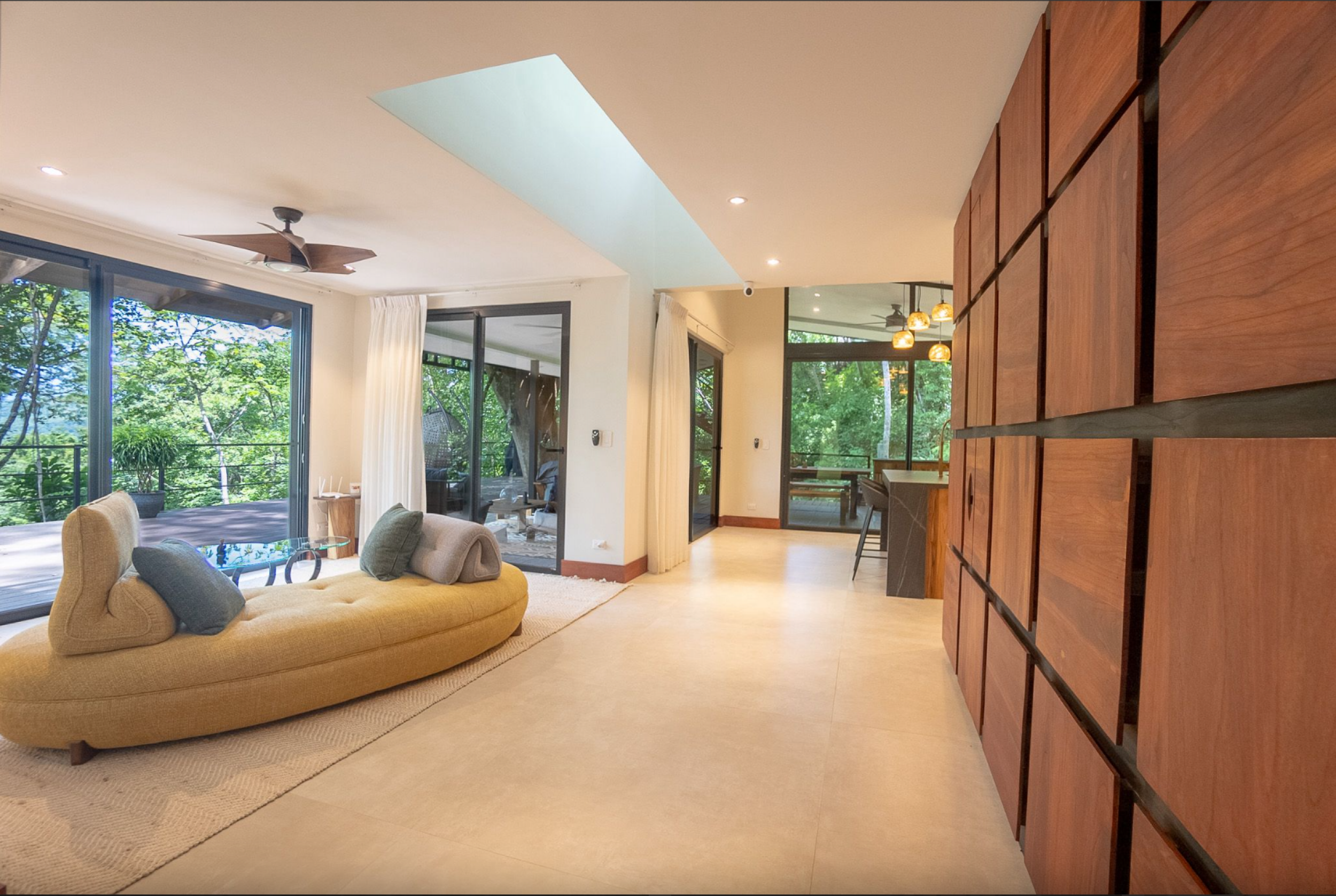 Smart Luxury Treehouse Residence in Playa Órganos Paquera