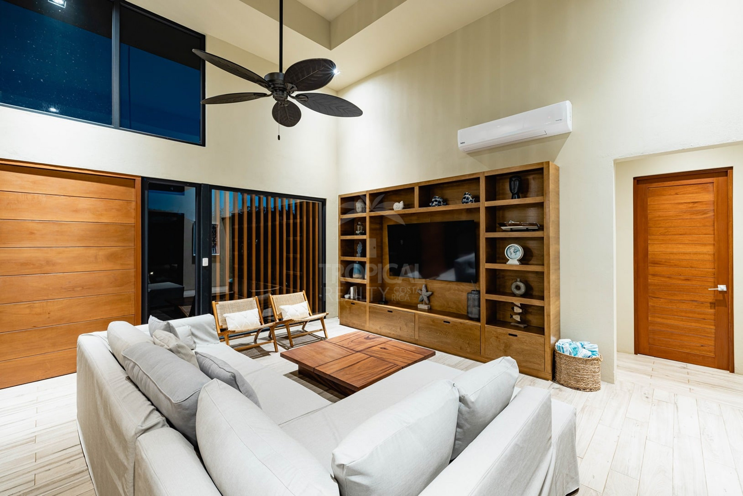 Luxury Golf Front Home in Hacienda Pinilla – Contemporary Tropical Design with Private Pool