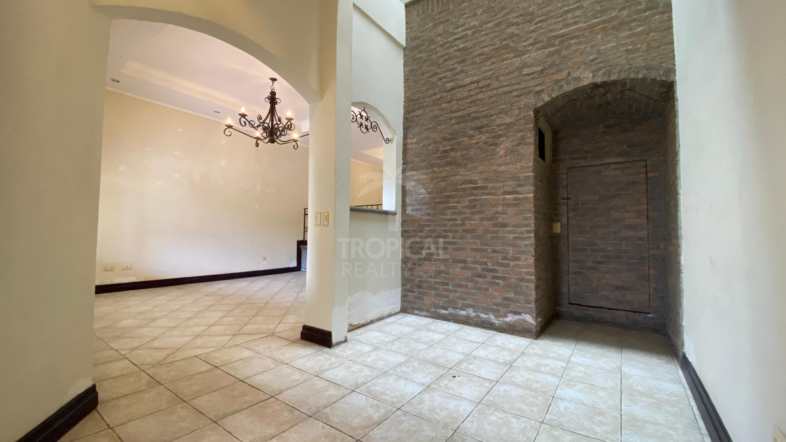 House for Sale in Vistas de Pereira, Guachipelín Norte,