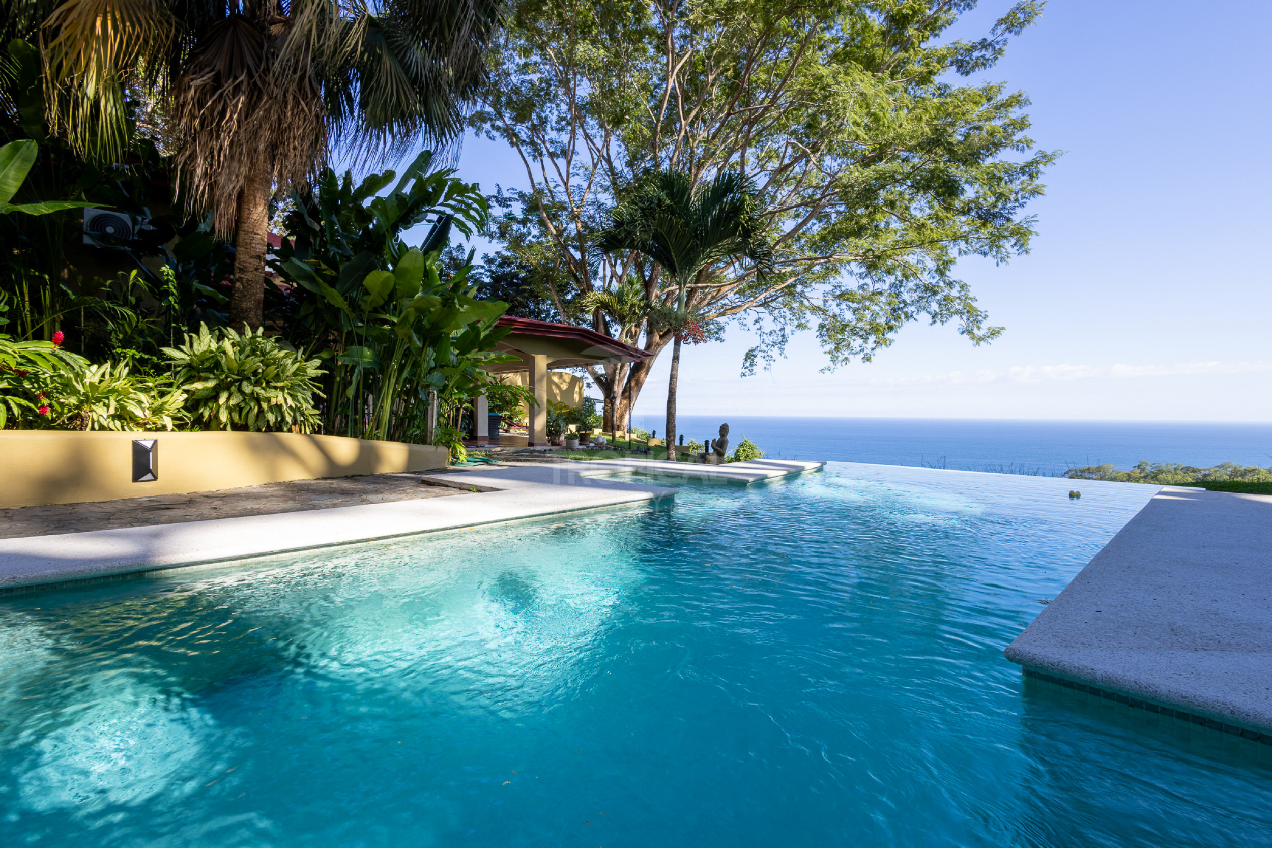 Propiedad con Vista al Mar en Venta en Montezuma, Costa Rica