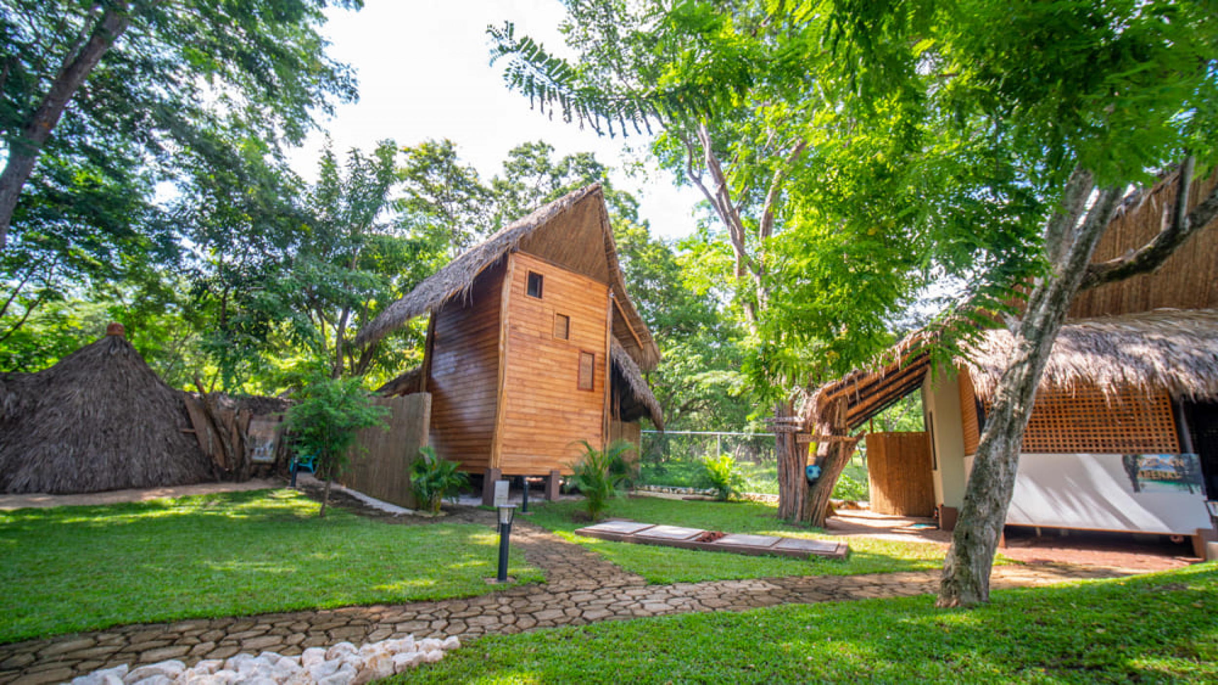 Luxurious Boutique Hotel for Sale: Potrero Beach Paradise, Guanacaste
