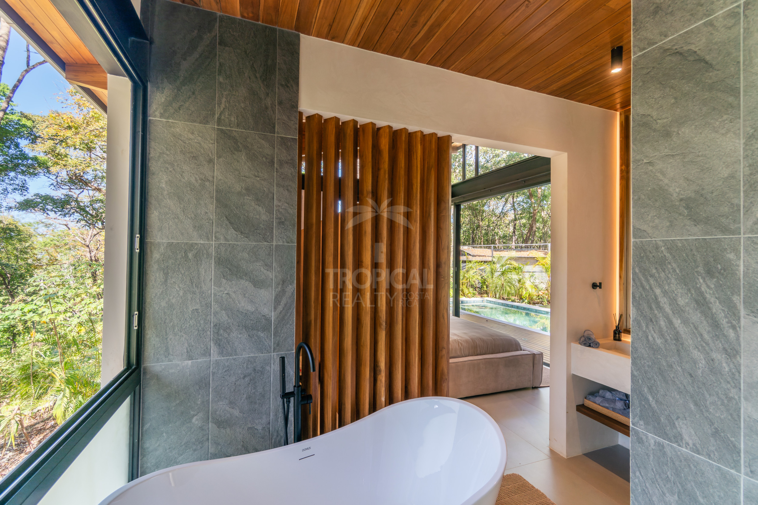 Luxury Ocean View Villa in Santa Teresa – 7,204 m² of Privacy & Nature
