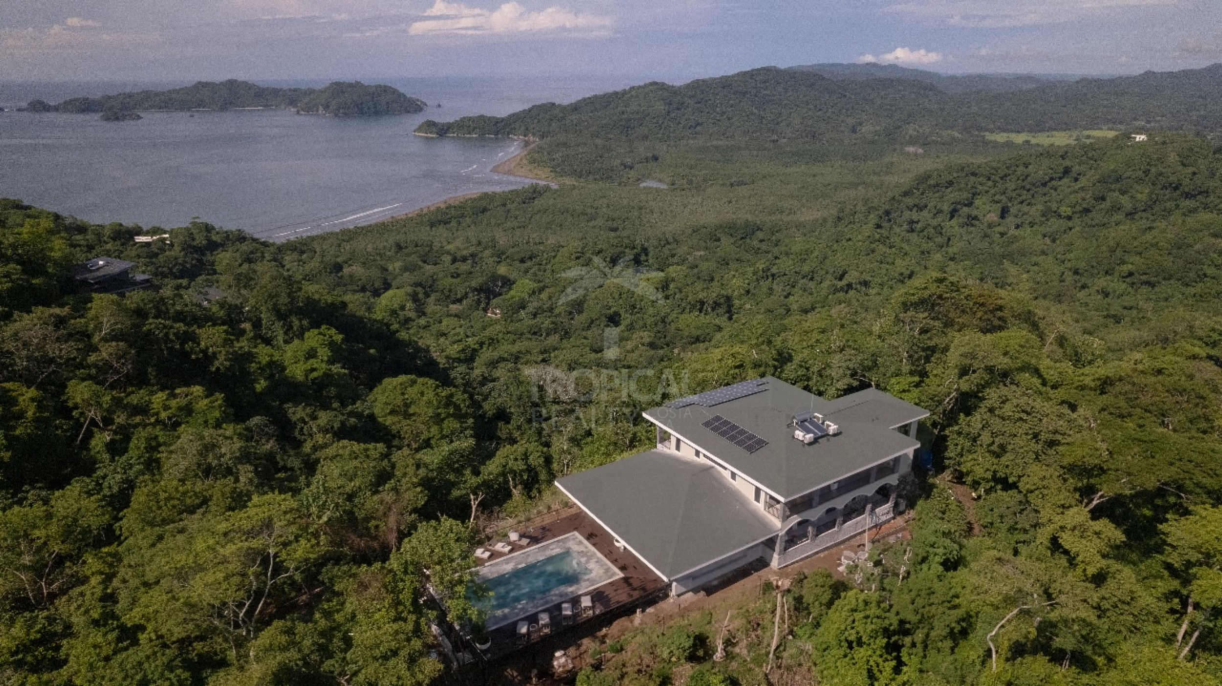 Luxury Residence with Infinity Pool and 360° ocean views in Costa Rica's "Blue Zone"