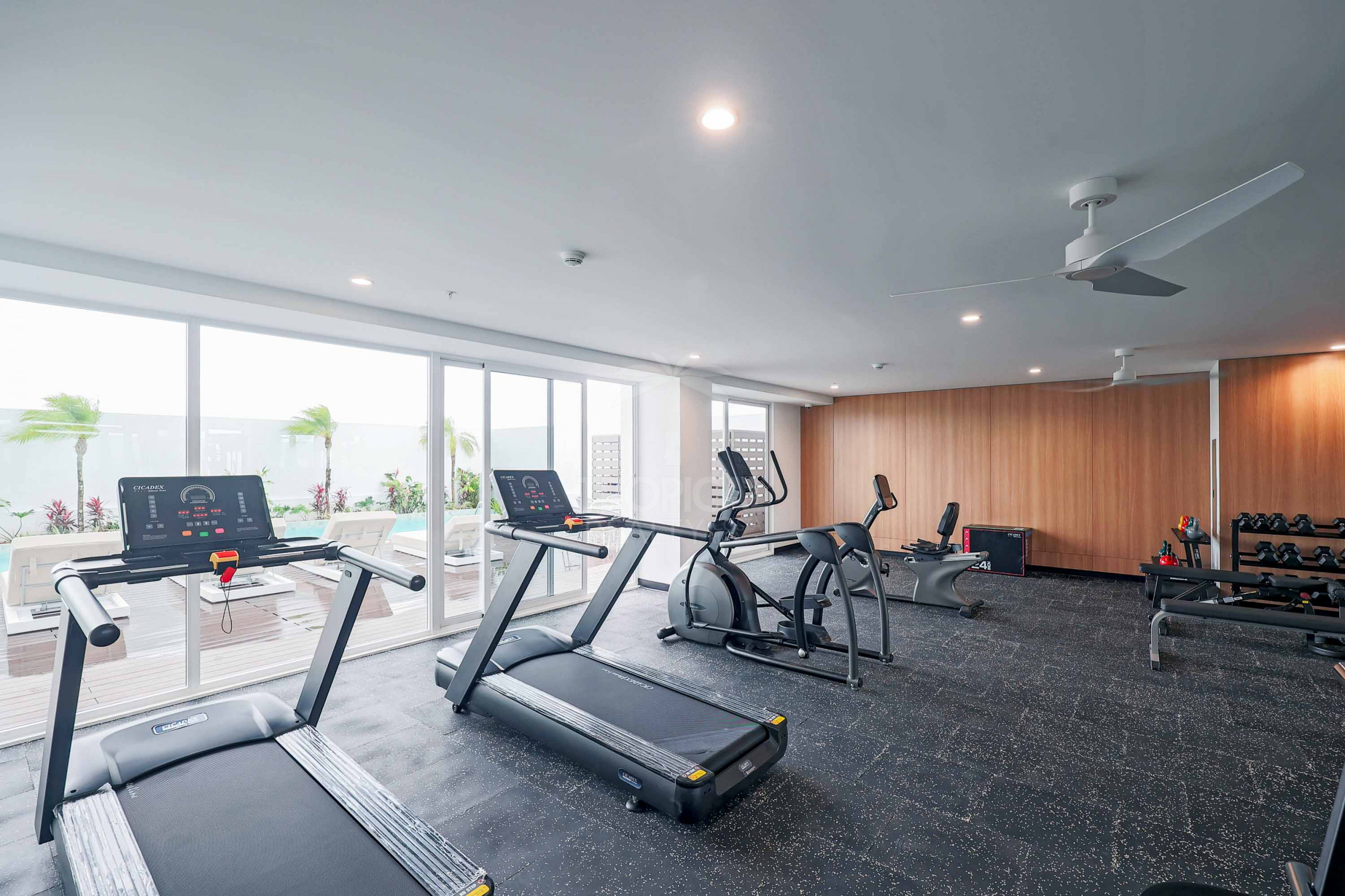 Contemporary City View Apartment – La Sabana, San José