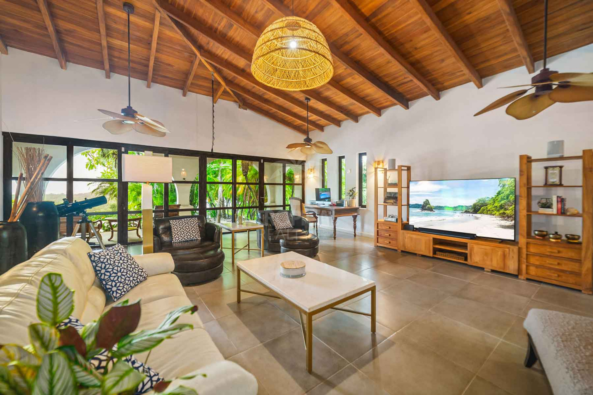 Villa Meridiana – Sustainable Luxury Estate with Ocean Views in Guanacaste