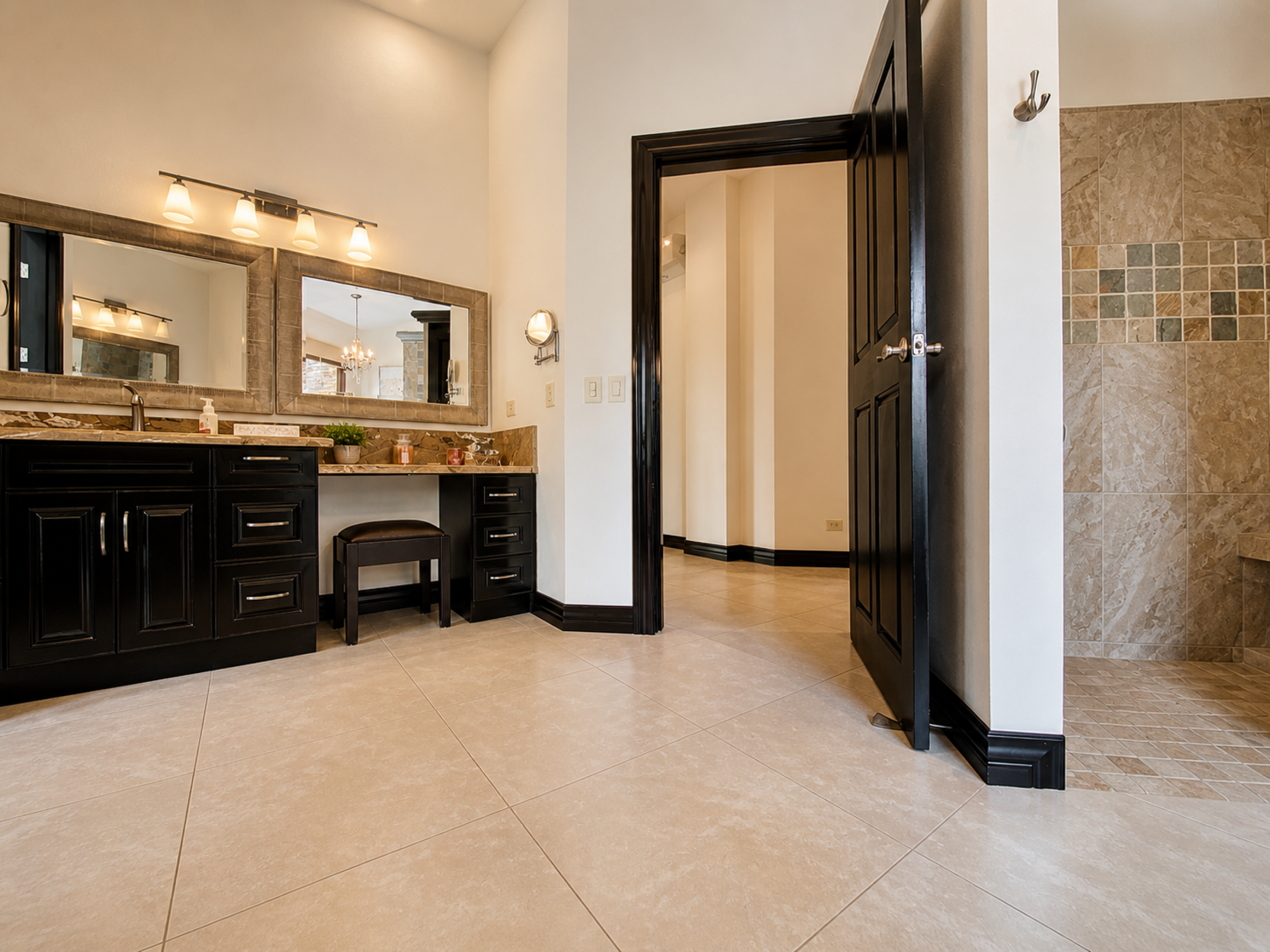 Luxury house for sale Hacienda Los Reyes La Guacima