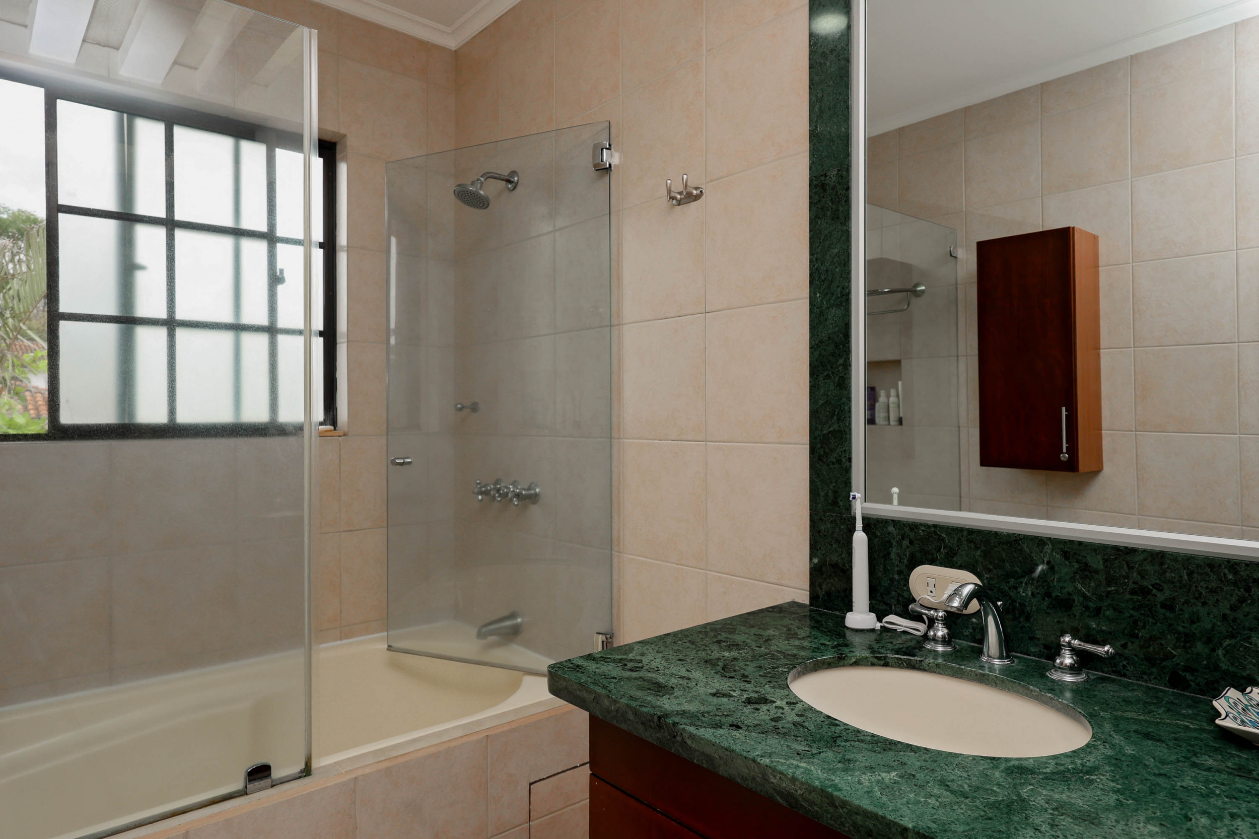 House for sale in Puerta de Hierro, Santa Ana SOLD