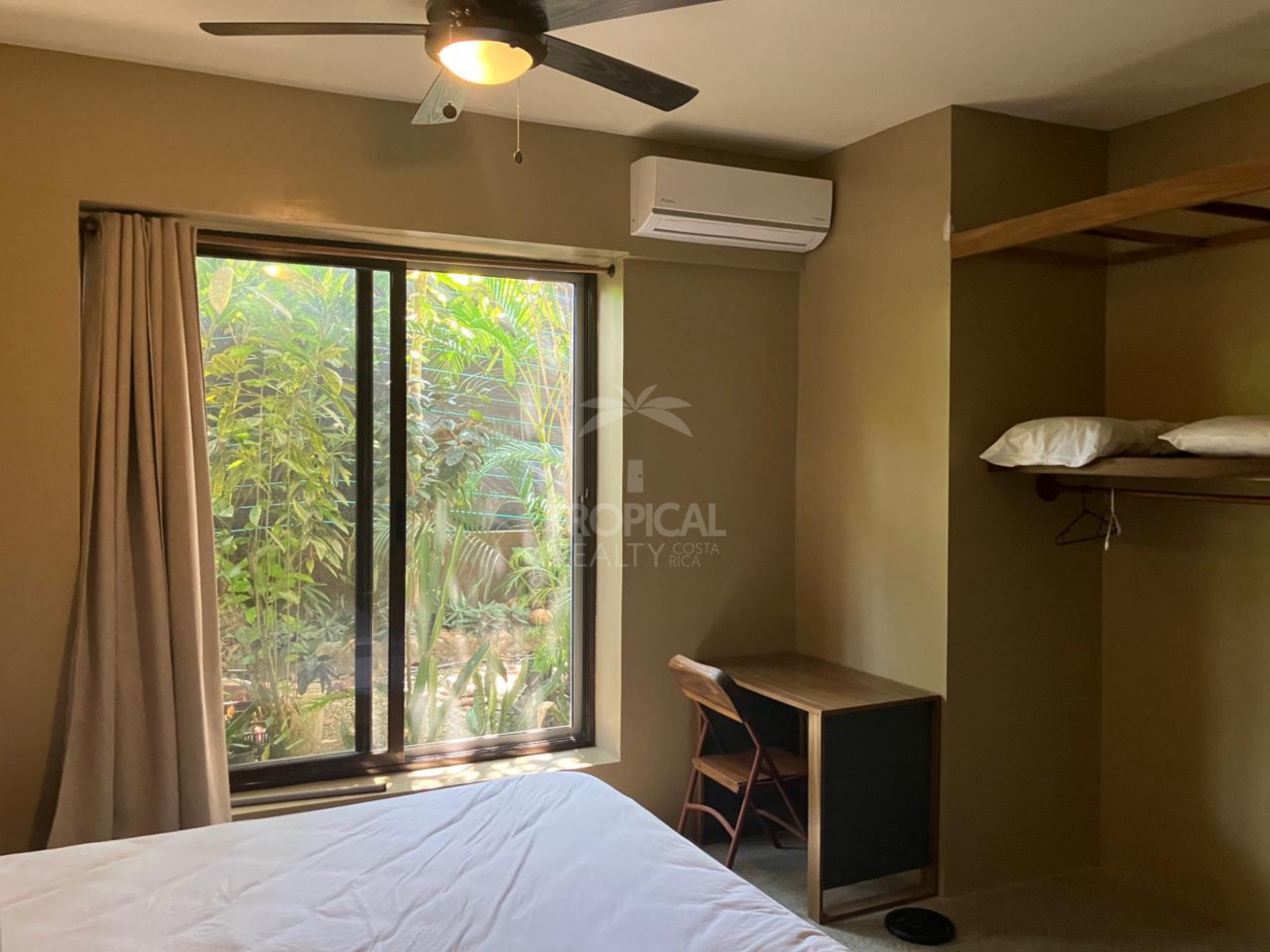 Studio for rent walking distance to Playa Hermosa