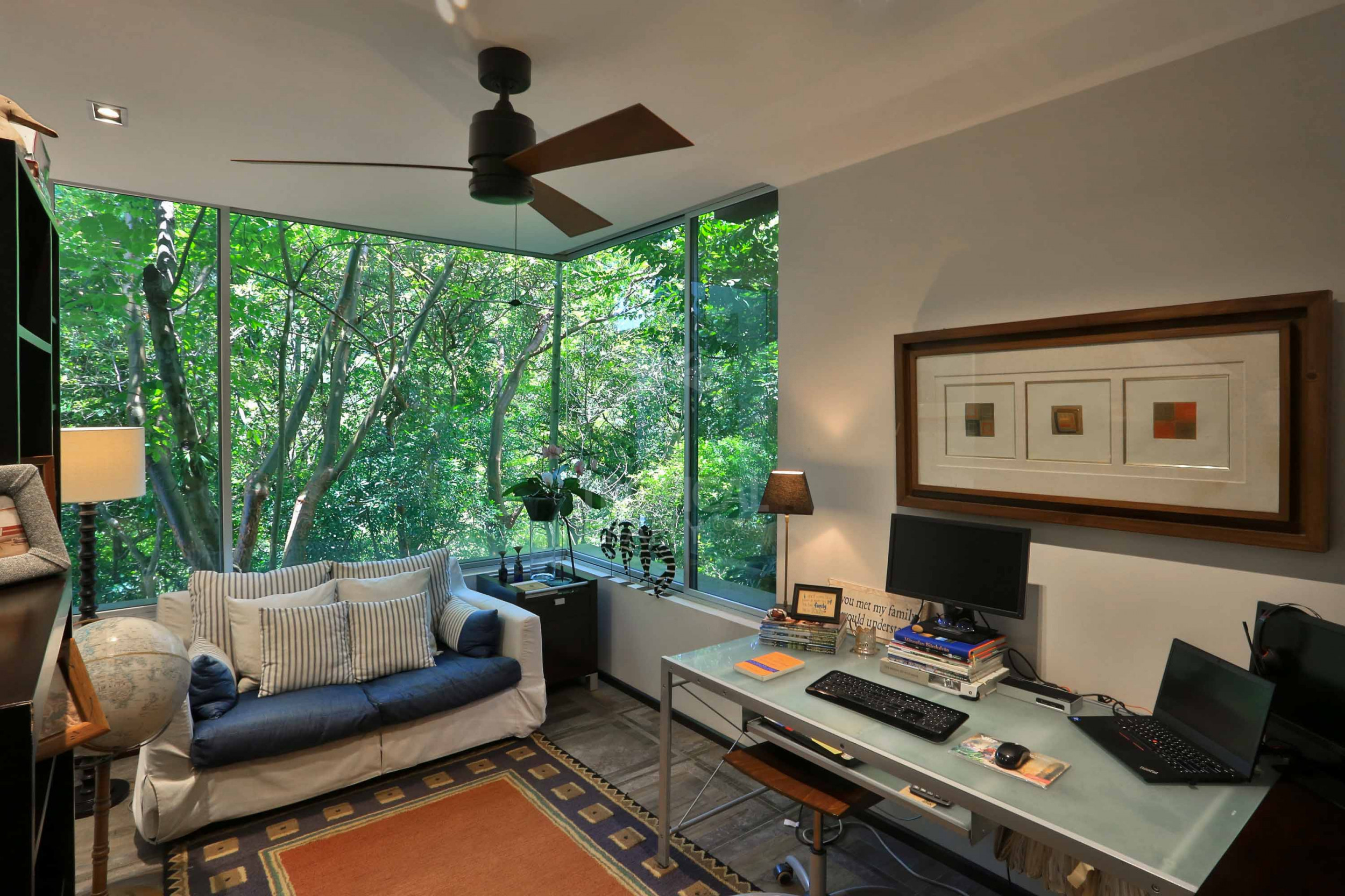 Luxury Home for Sale in Ciudad Colón – Infinity Pool & Forest Views