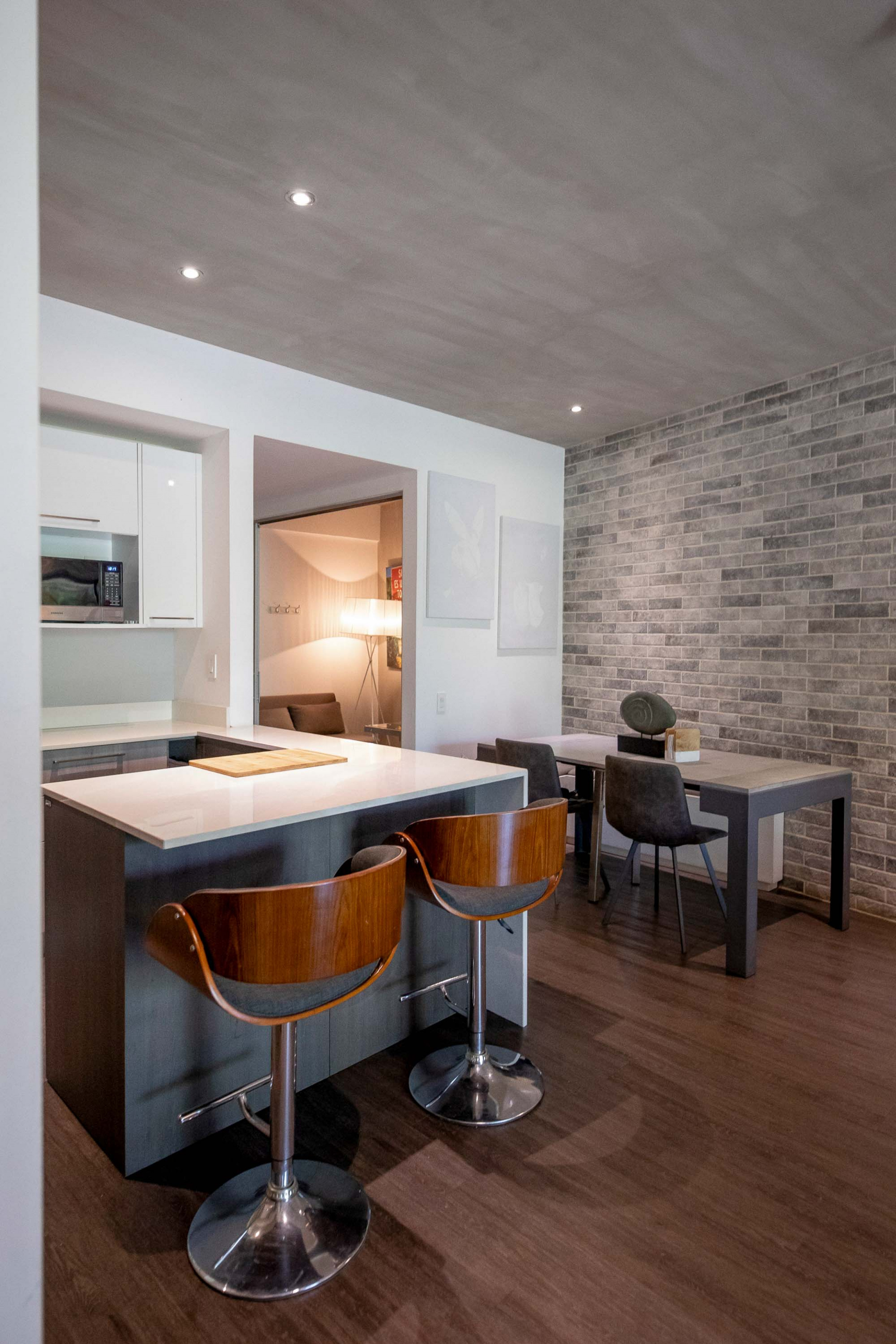 Modern Apartment with Private Garden in Arborea Flats, Santa Ana