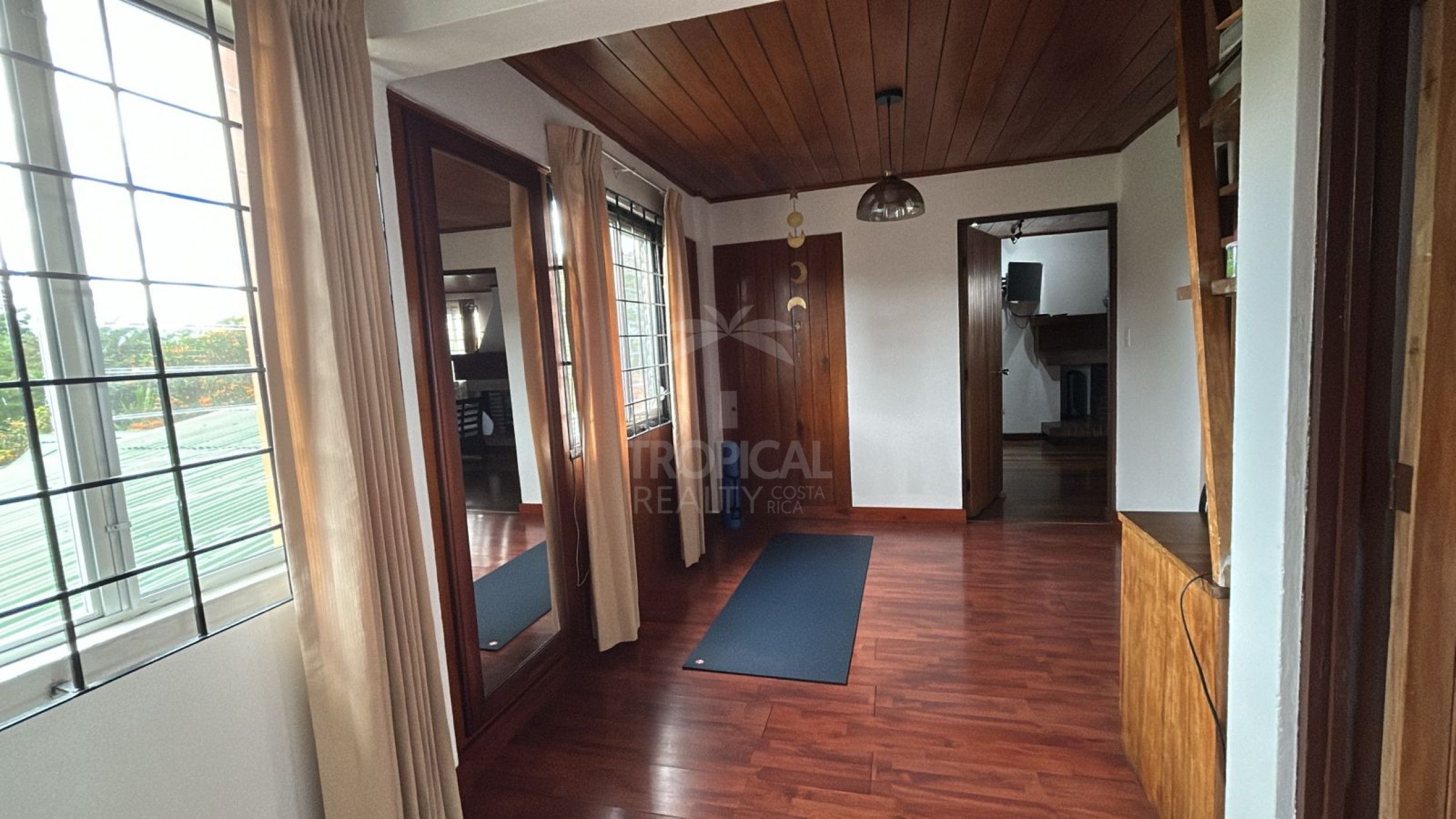 For Sale: House with Mixed Land Use in Granadilla – Large Lot with Development Potential | $819,000