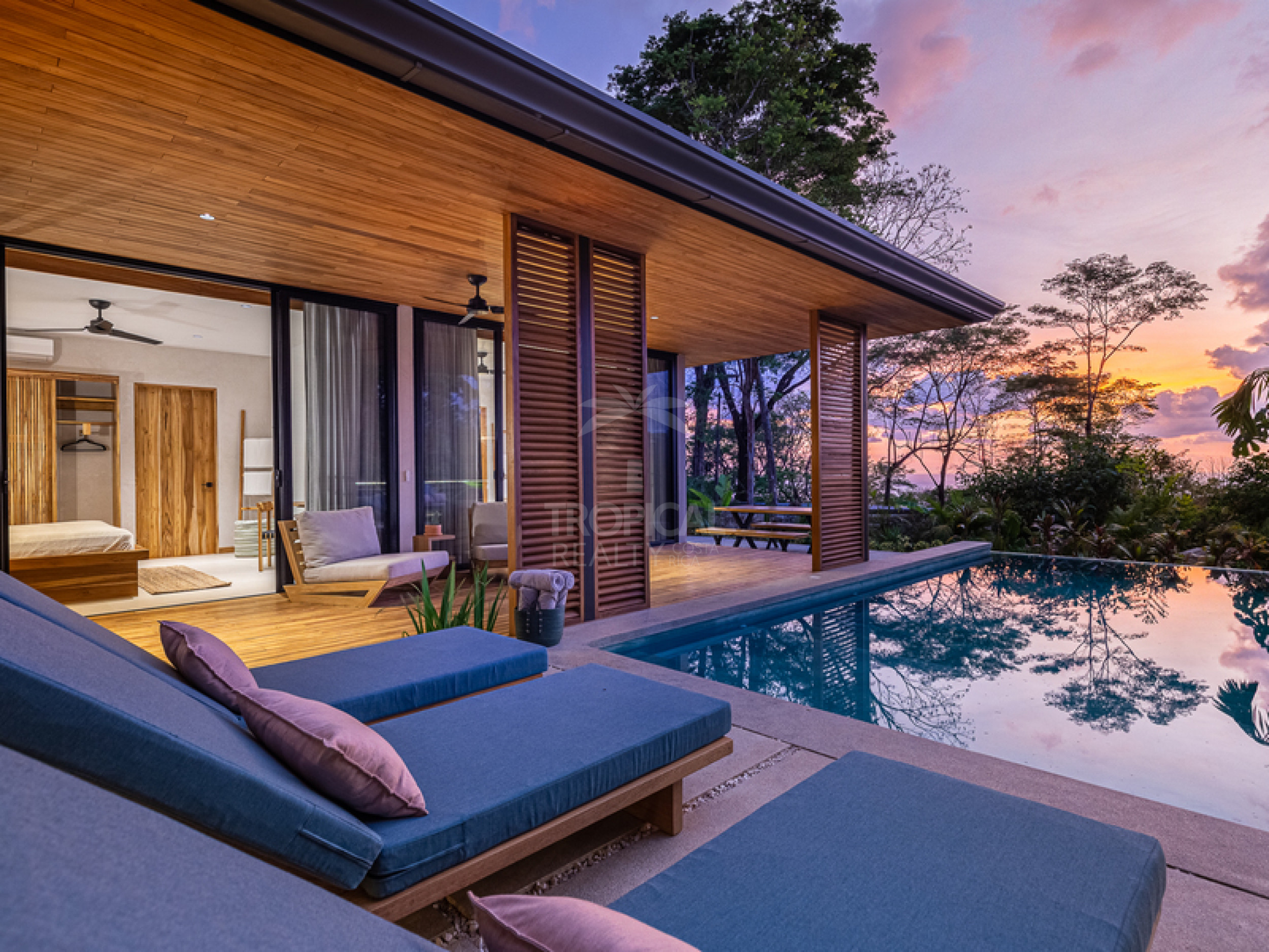 Luxury Ocean View Villa in Santa Teresa – Contemporary Design, Privacy & Tropical Living