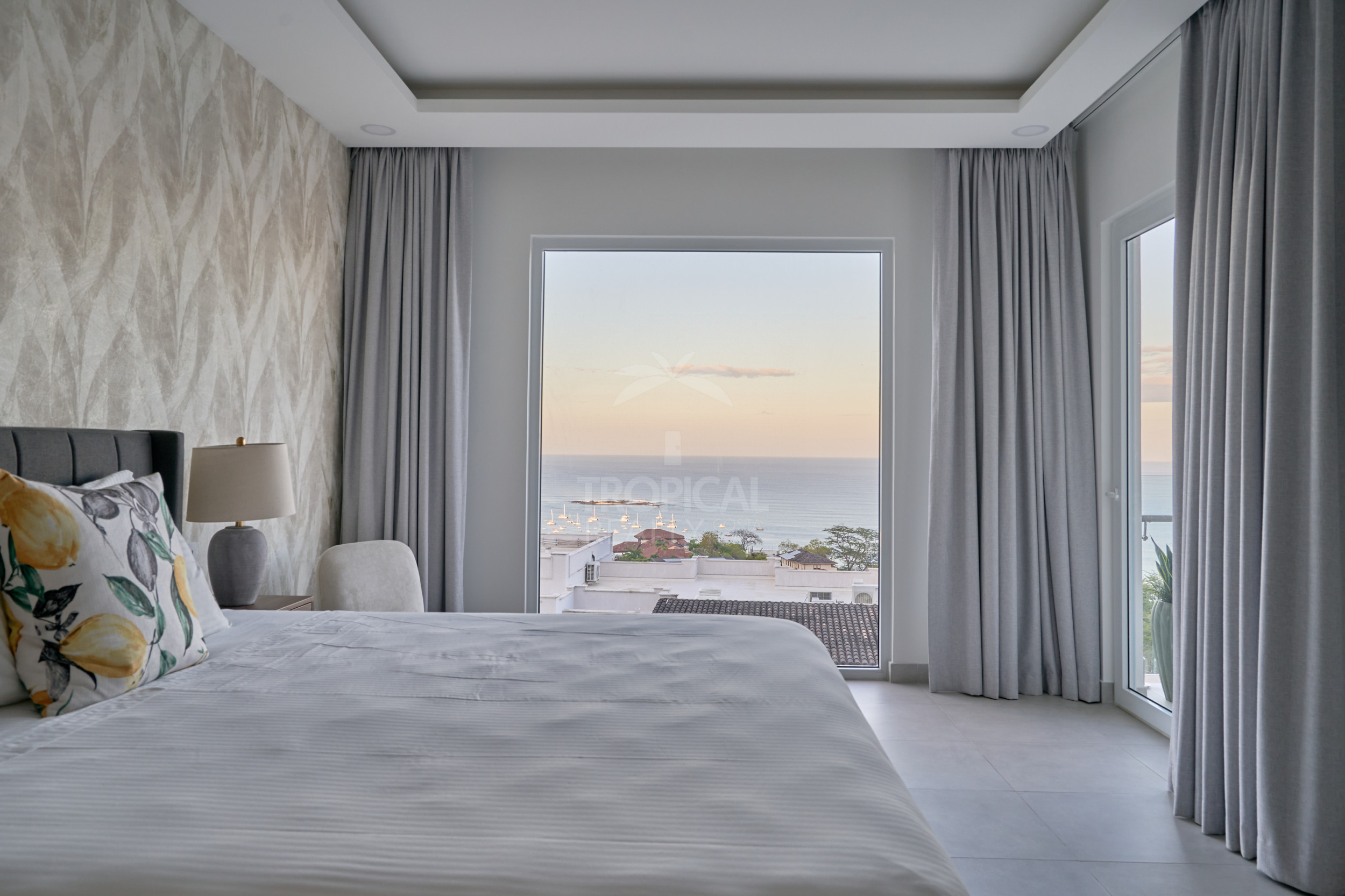 3-Bedroom Ocean View Apartment at Residencia La Vista – Tamarindo