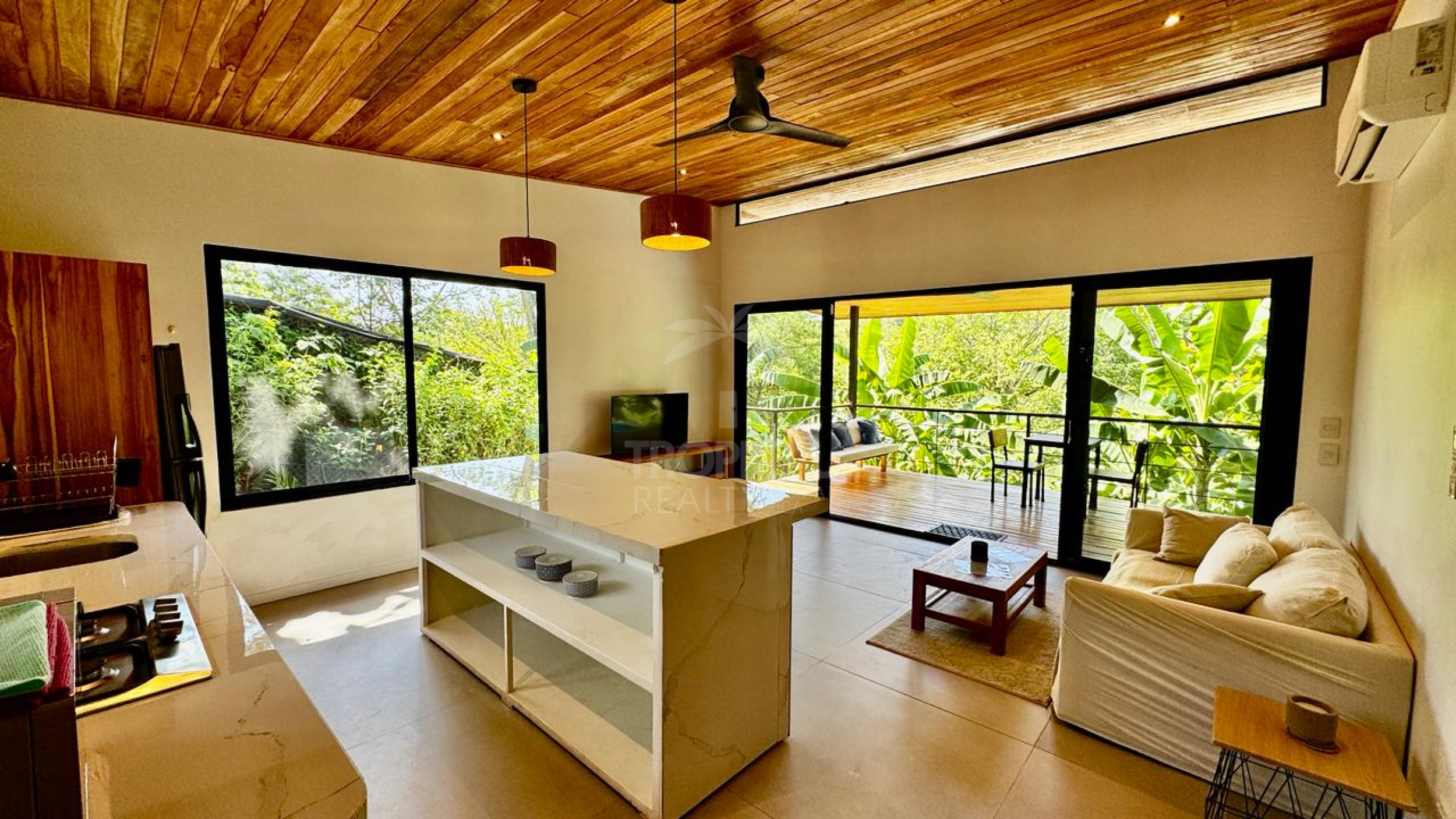 Charming One-Bedroom Home with Pool in Santiago – Just Minutes from Playa Hermosa
