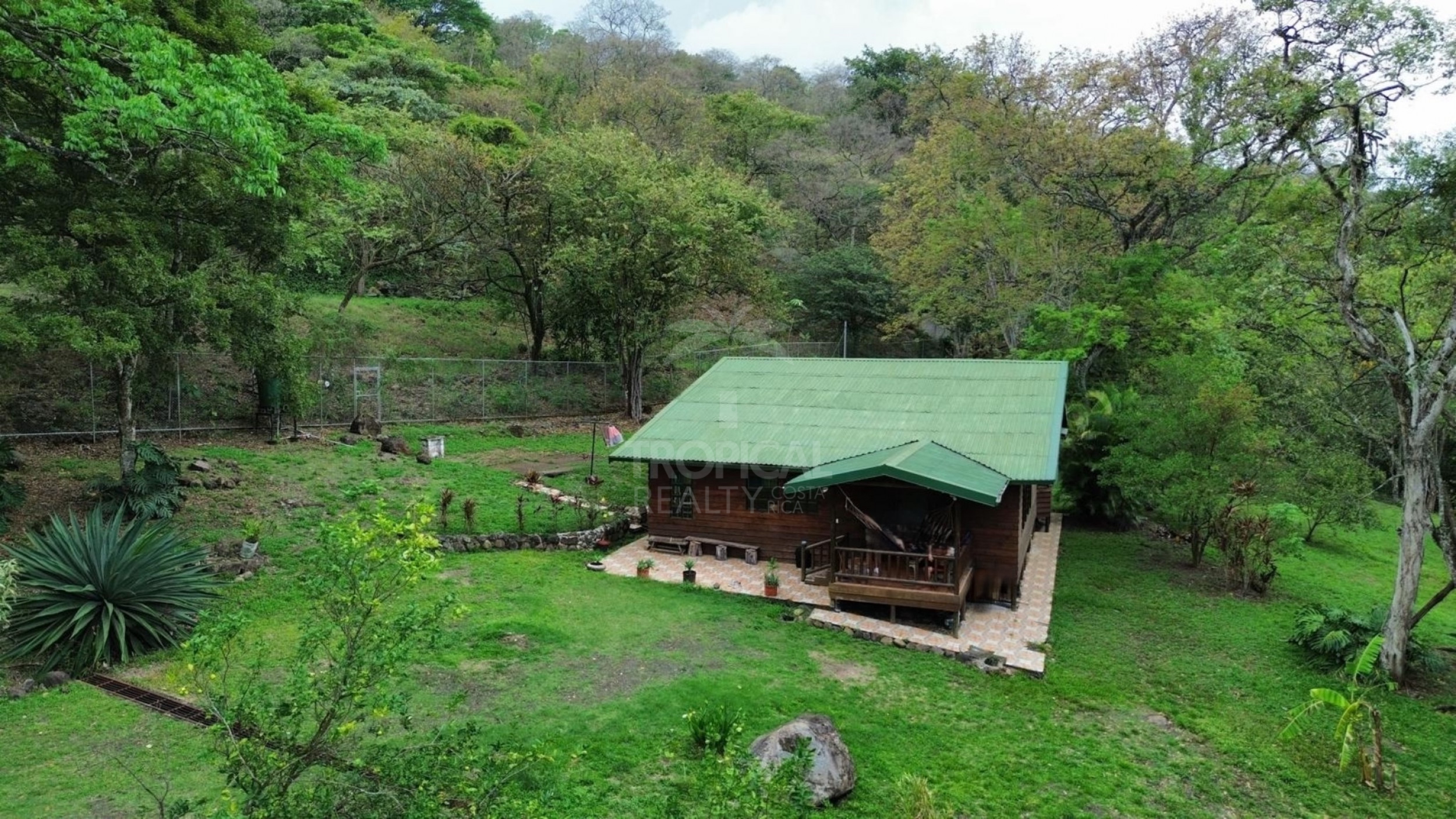 Dreamy Natural Retreat with Private River and Fruit Trees – Turrúcares, Costa Rica