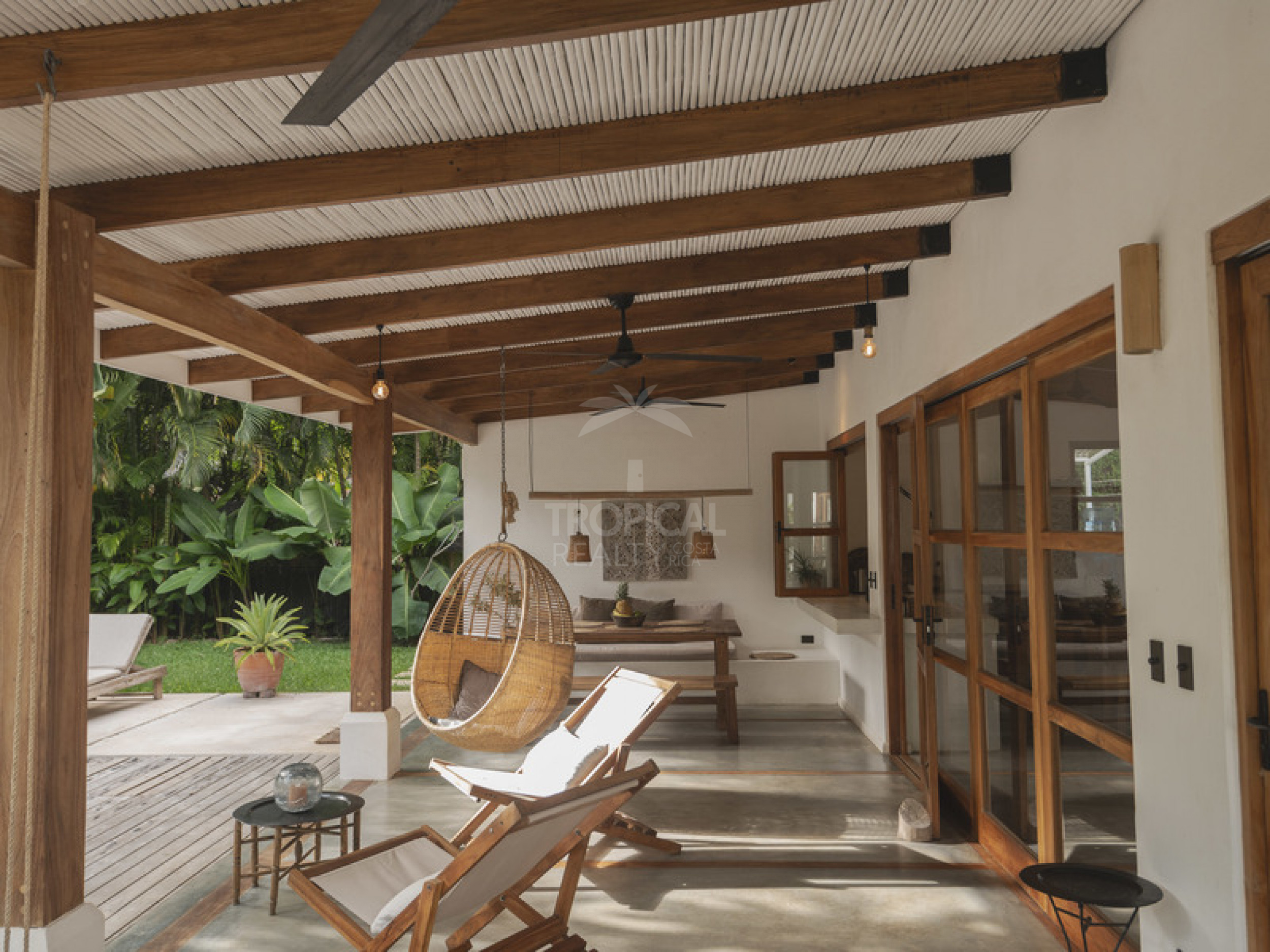 Modern beach home for Sale in Santa Teresa | Contemporary Design and Prime Location