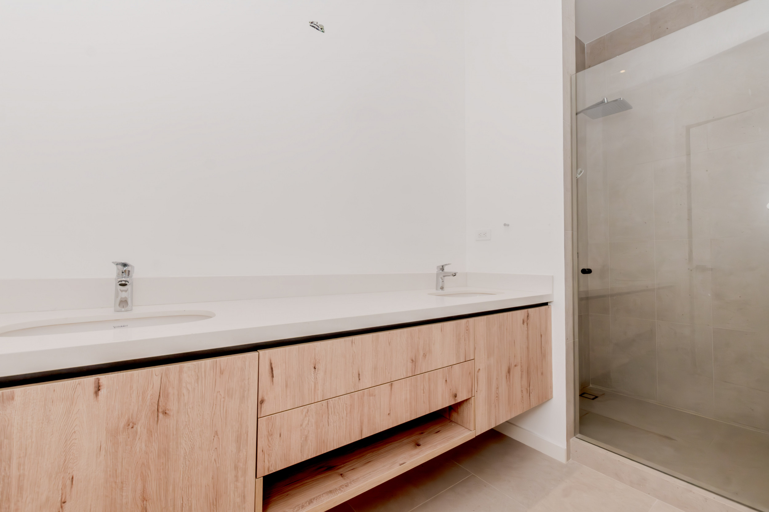 Luxurious Beachfront Apartment for Sale in Herradura, Puntarenas: Nerea Apartments