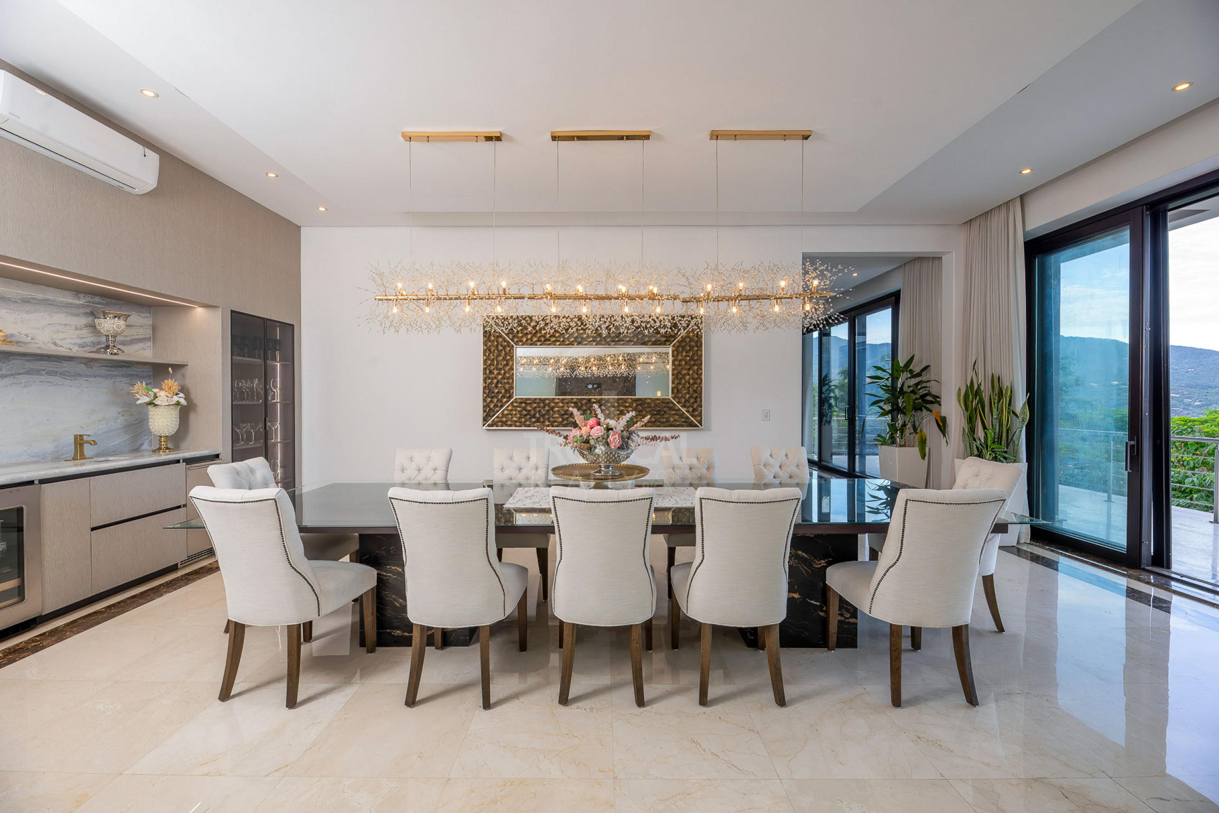 Villa Real Valley View Estate – Exceptional Luxury Residence with Panoramic Views in Santa Ana