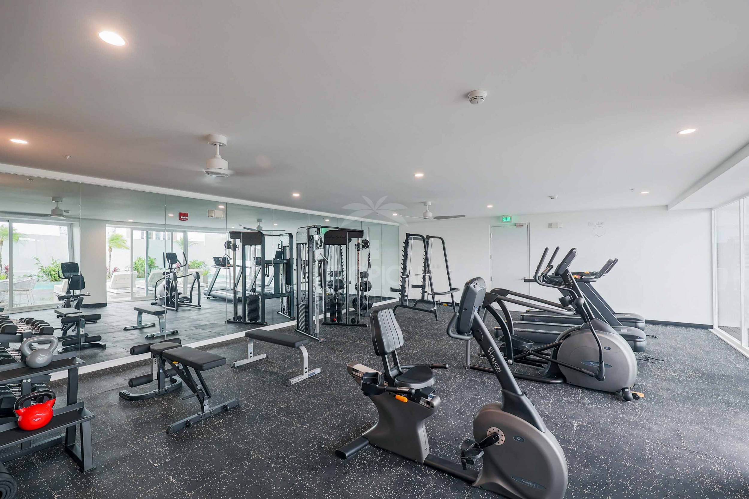 Contemporary City View Apartment – La Sabana, San José