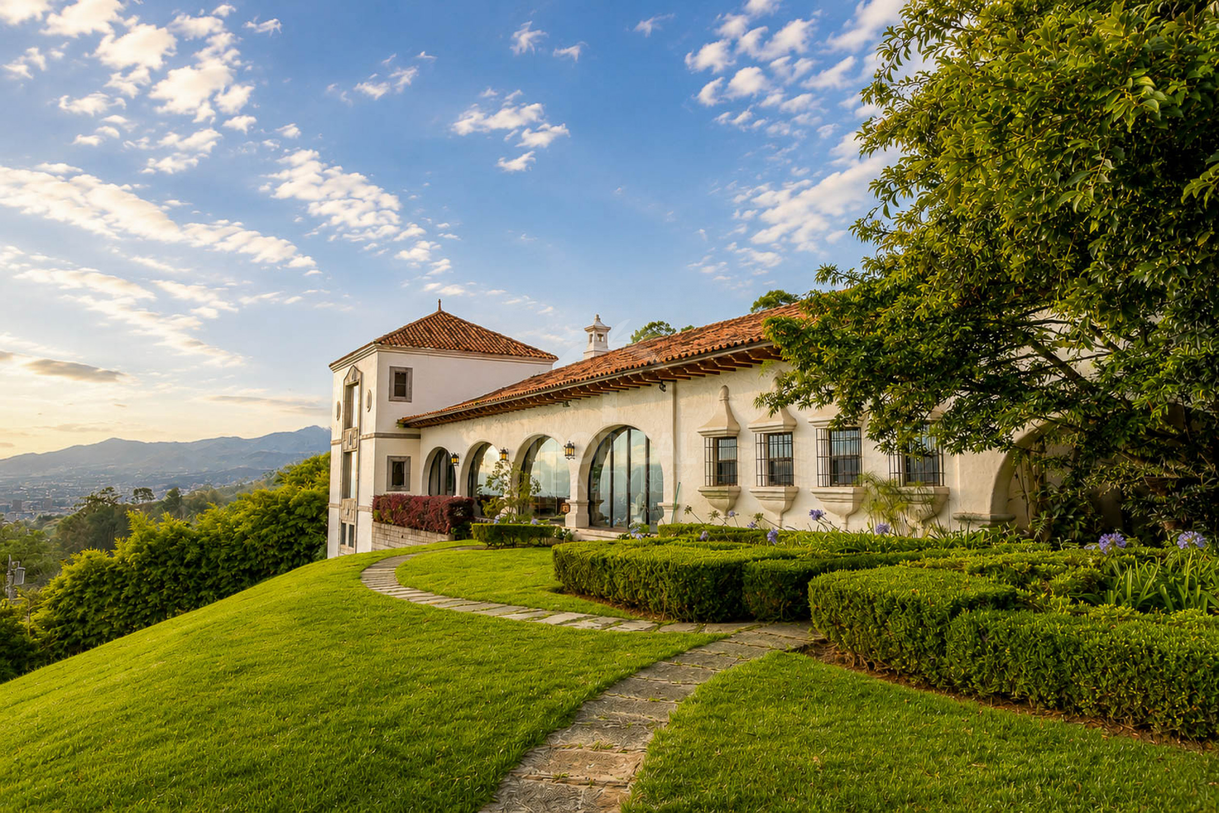 Las Catalinas de Pico Blanco – Costa Rica's Iconic Mountain Estate