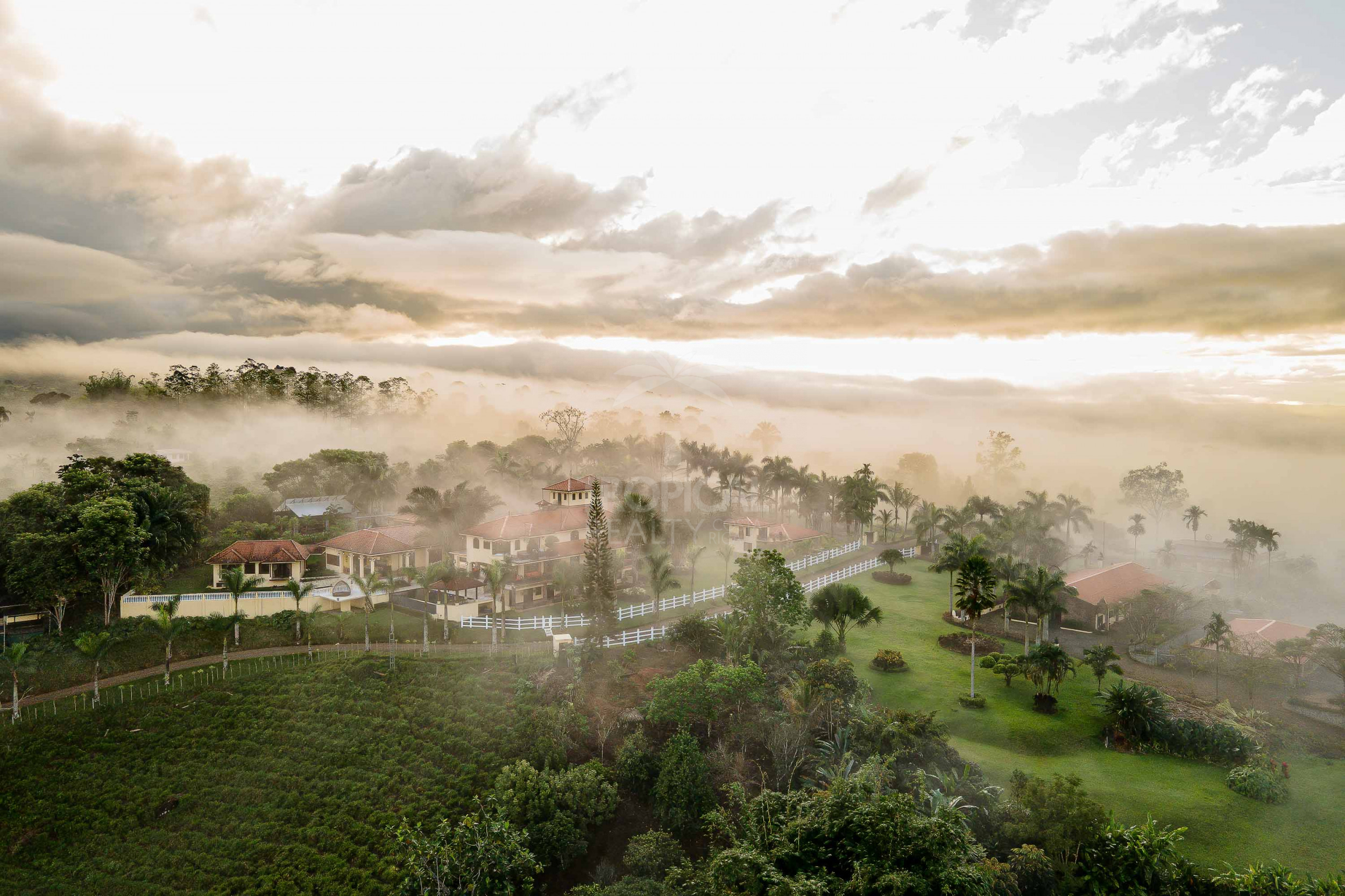 Grand Luxury Estate – Rancho Villa Verde