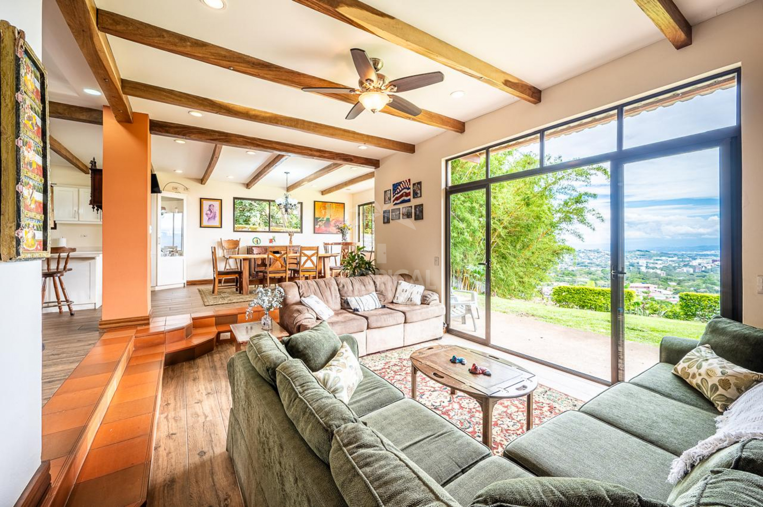Panoramic home Escazu, property with a home and 2 apartments SOLD