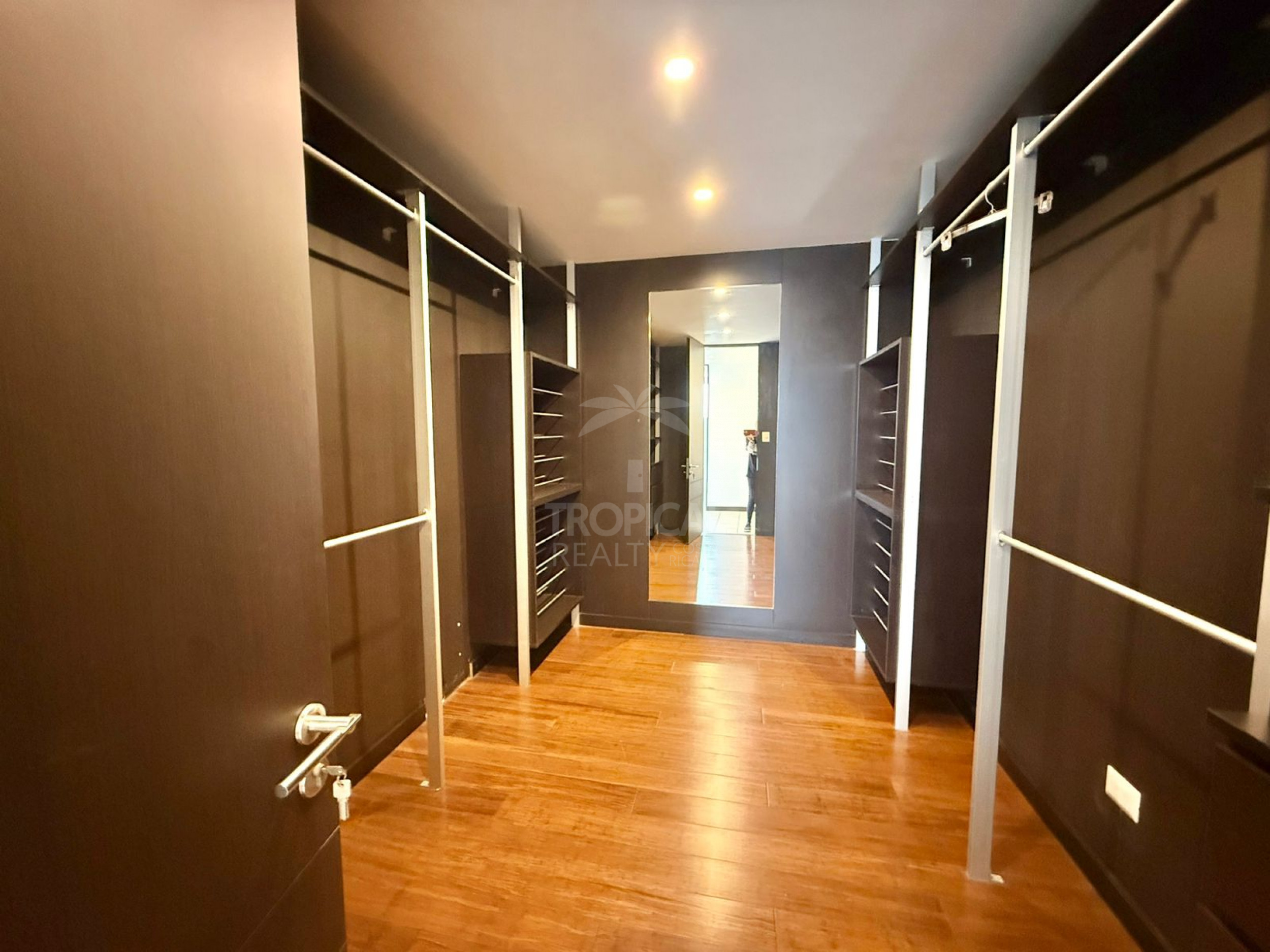 Modern Home in Gated Community with Full Amenities – Pozos, Santa Ana | $395,000