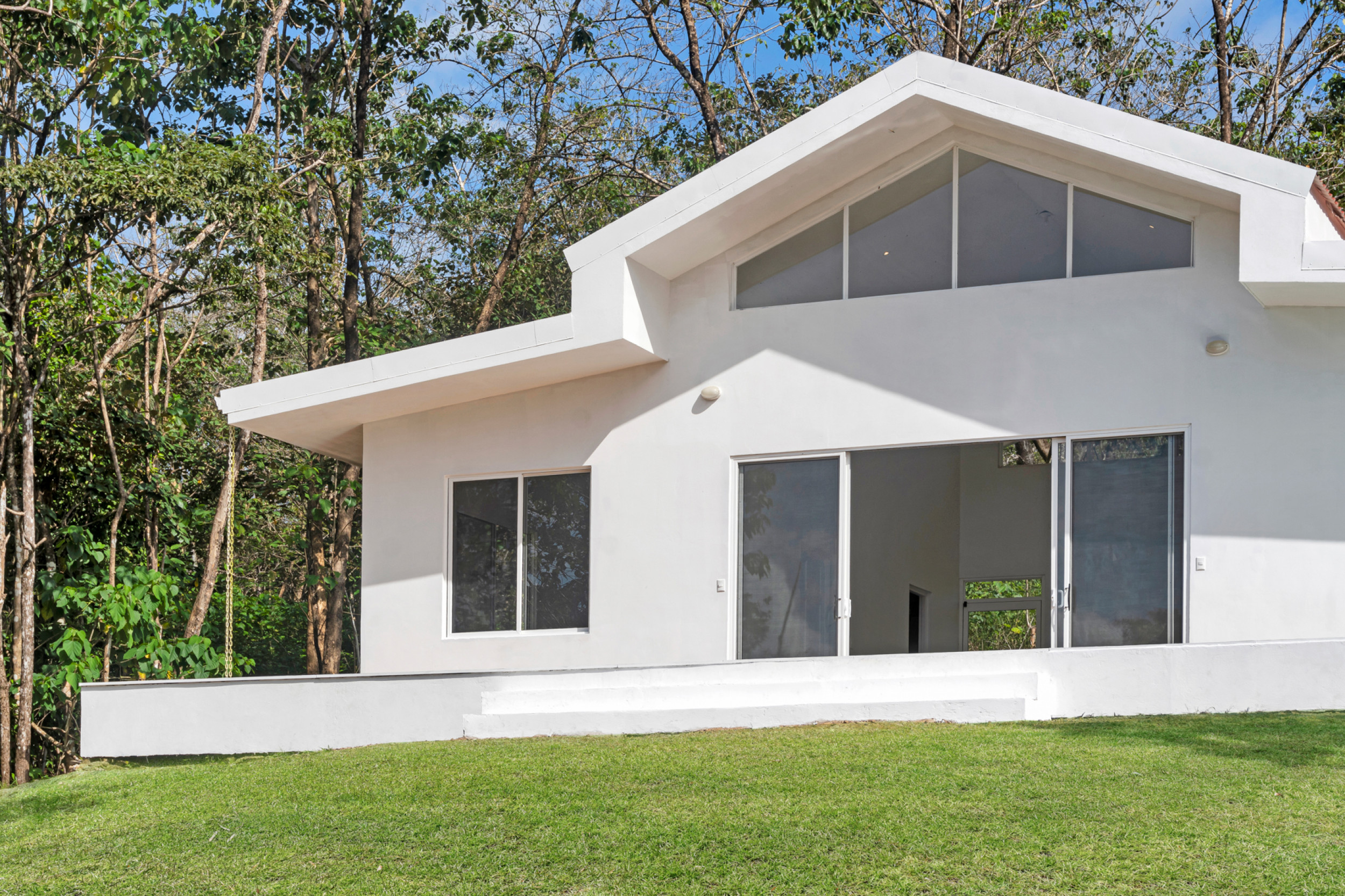 For Sale: Exclusive Jungle Home in Montezuma, Costa Rica – Calle Puravida