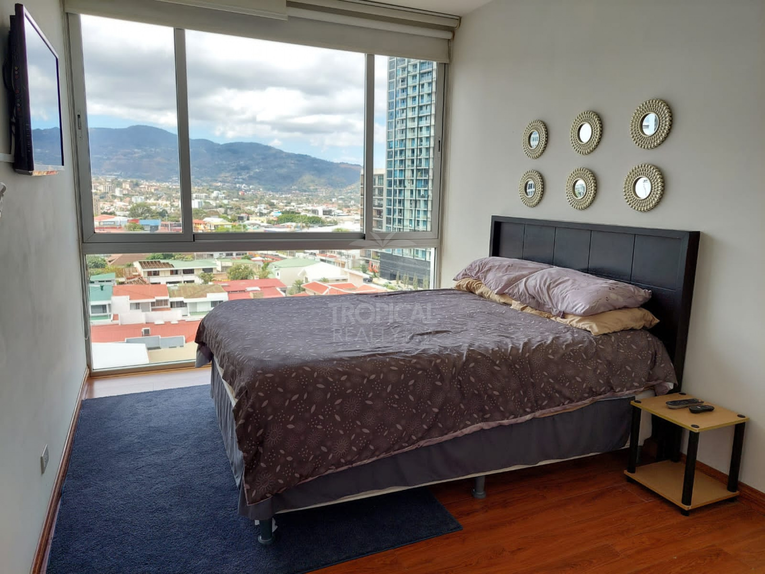 Apartment for Sale in Vistas de Nunciatura – 1 Bedroom + Office with Strong Rental Income